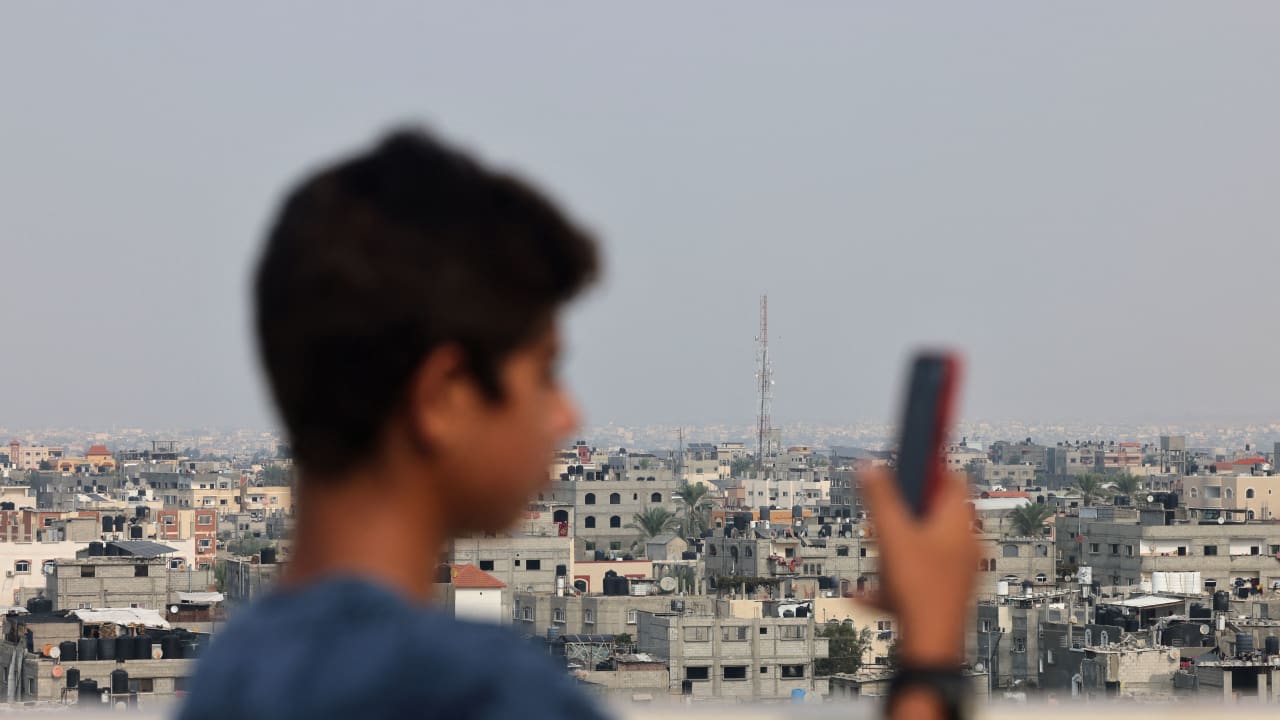 شركات اتصالات مصرية تؤكد استعدادها لتوفير الخدمة لسكان غزة