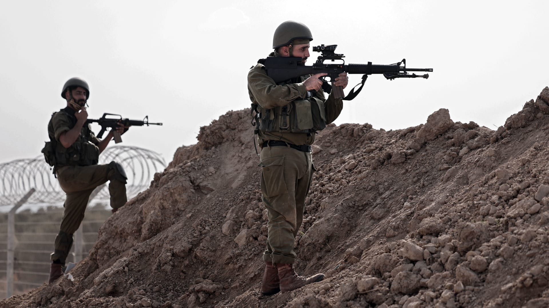ما هي خطة إسرائيل المحتملة لاجتياح غزة بريًا؟ جنرال متقاعد يوضح لـCNN