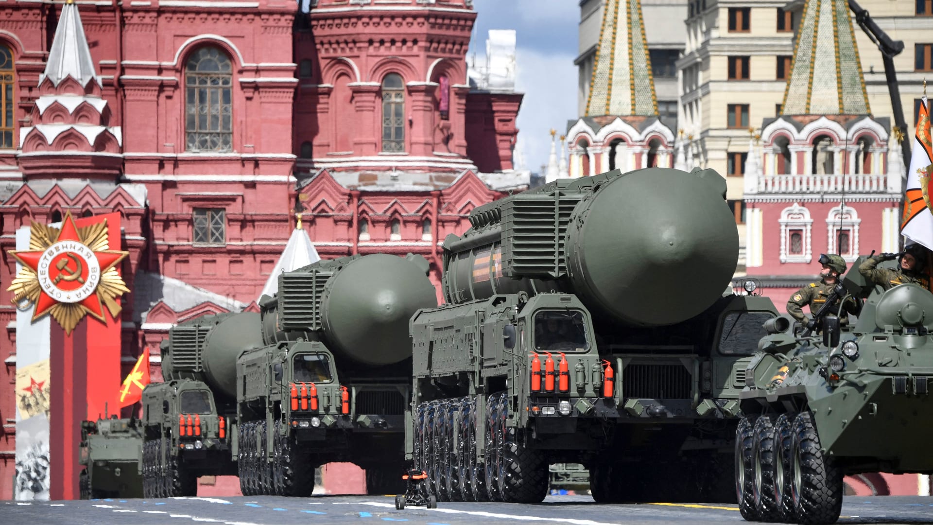مصادر لـCNN: روسيا أجرت تجربة فاشلة لصاروخ "الشيطان" يوم زيارة بايدن لأوكرانيا