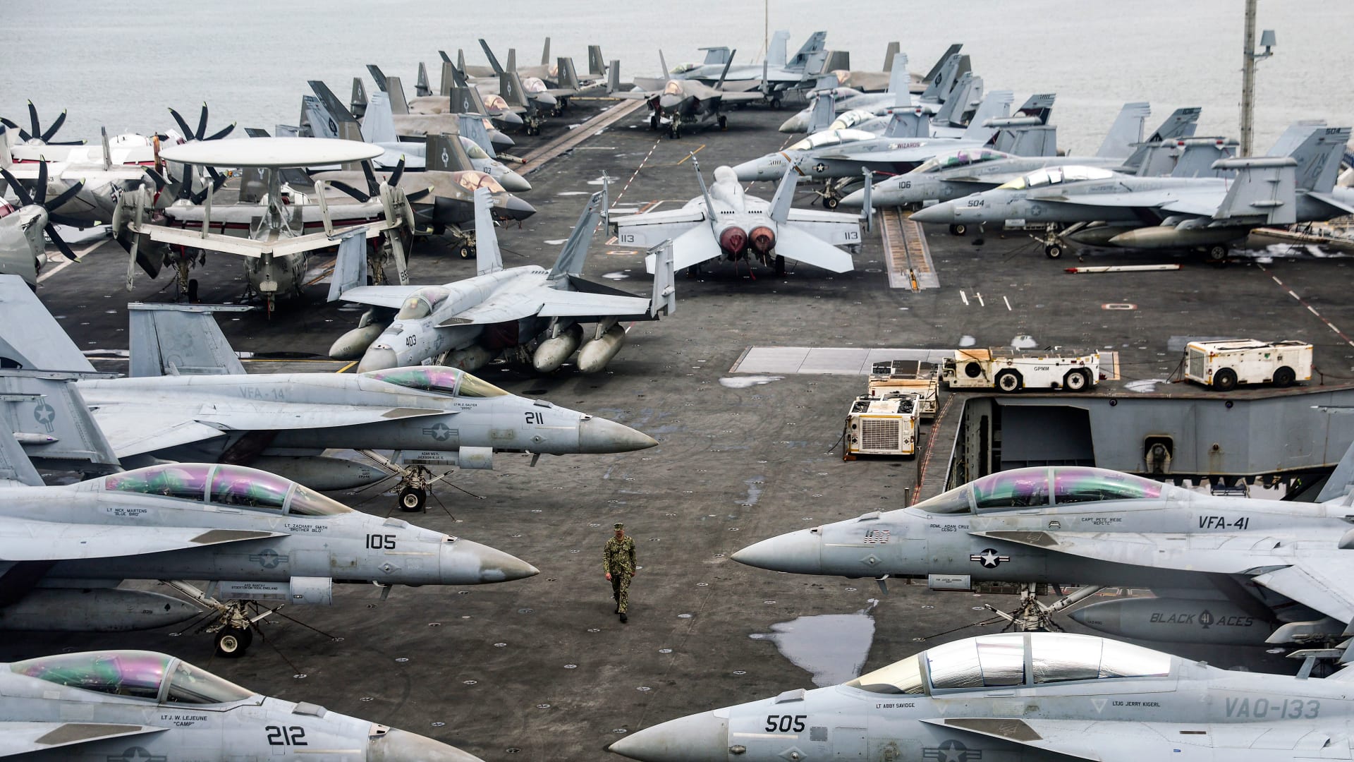 "قادرة على ضرب عمق إيران وإحباط ردها الانتقامي".. تعرف على الأسلحة التي حشدتها أمريكا في الشرق الأوسط