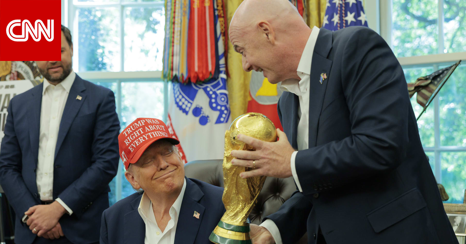 ترامب يمازح رئيس "فيفا" بشأن مجسم كأس العالم.. إليك ما فعله