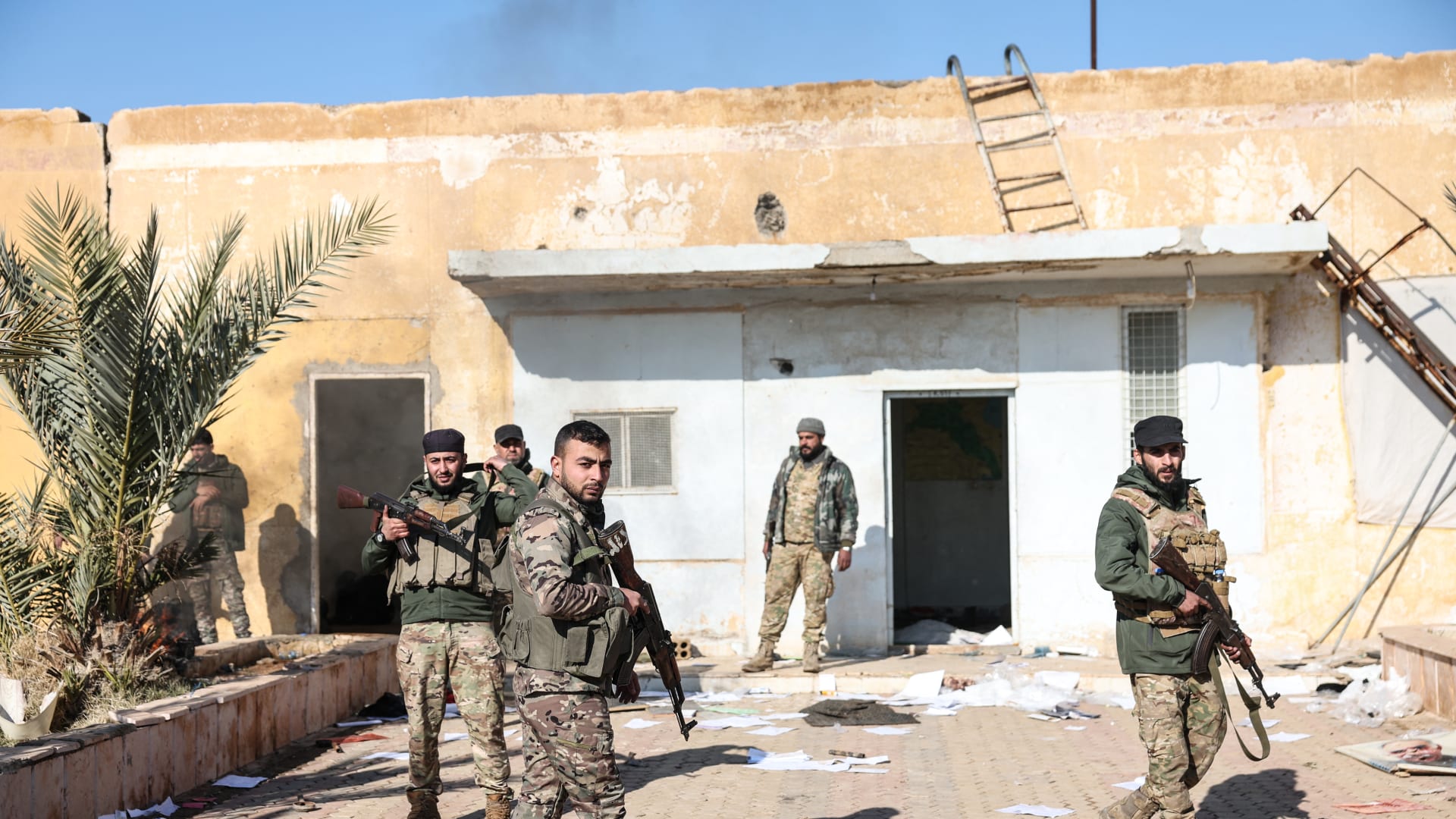 الداخلية السورية: نتعقب عناصر داعش الفارين بعد هروبهم من سجن الشدادي