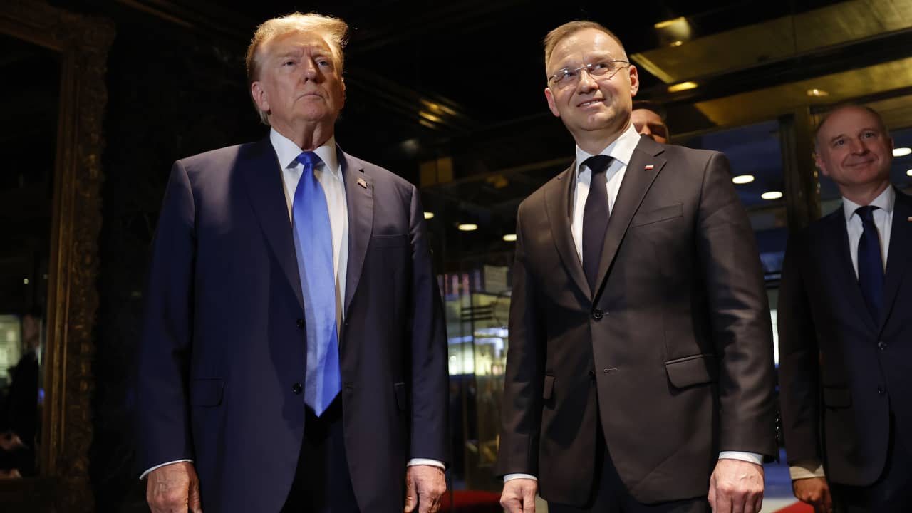 لقاء وحوار بين ترامب ورئيس بولندا حول حلف الناتو.. ماذا دار فيه؟
