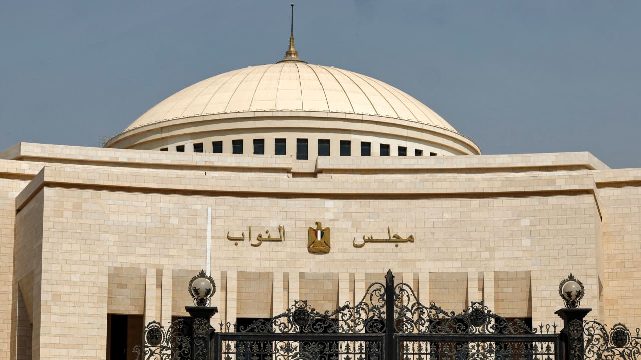 تحركات برلمانية للسيطرة على عجز الموازنة.. ومطالب بإصلاح شامل للهيئات الاقتصادية الخاسرة