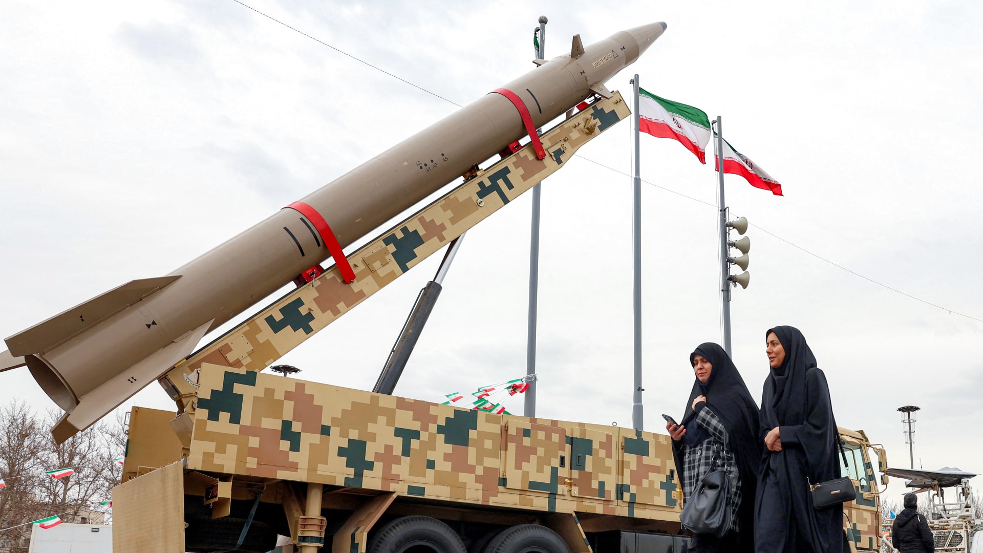 إعلام إيراني: الحرس الثوري يعد "خططًا خاصة" لإسرائيل وحلفائها الليلة