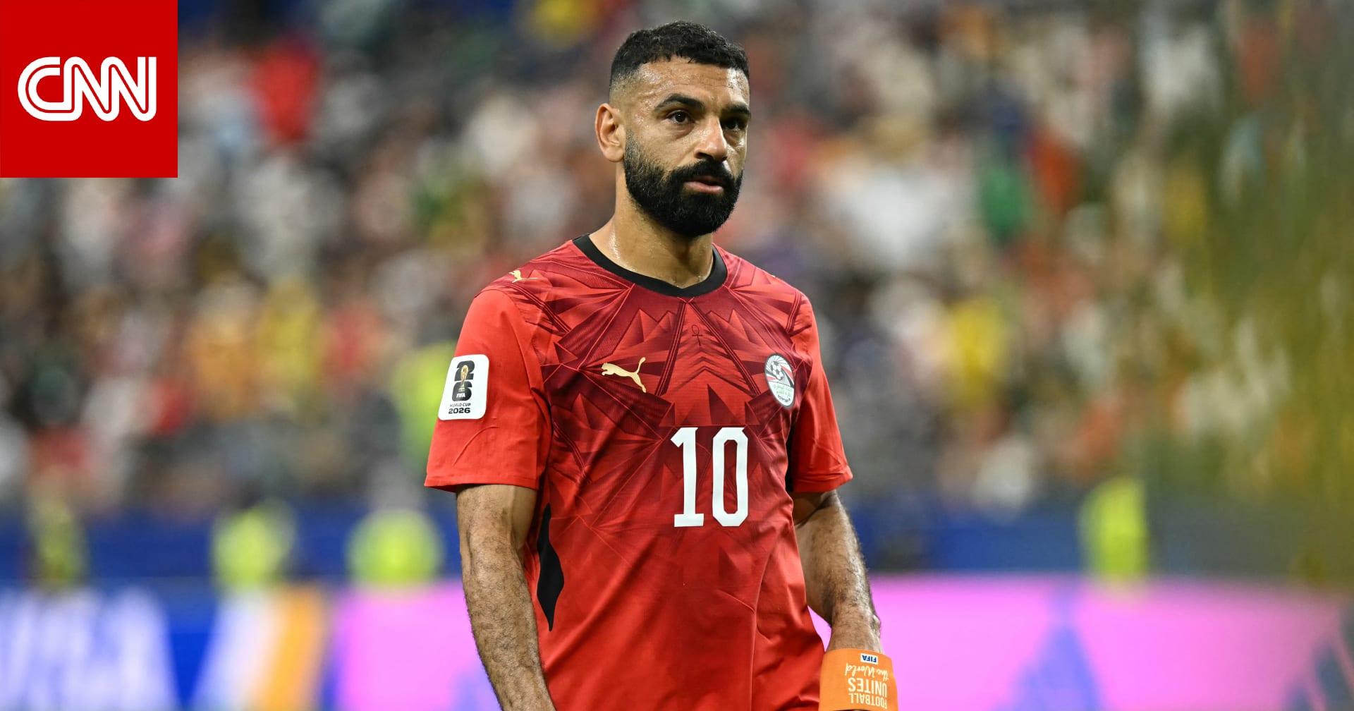 تصرف "لافت" من فنان أمريكي تجاه محمد صلاح خلال مباراة مصر وأستراليا 