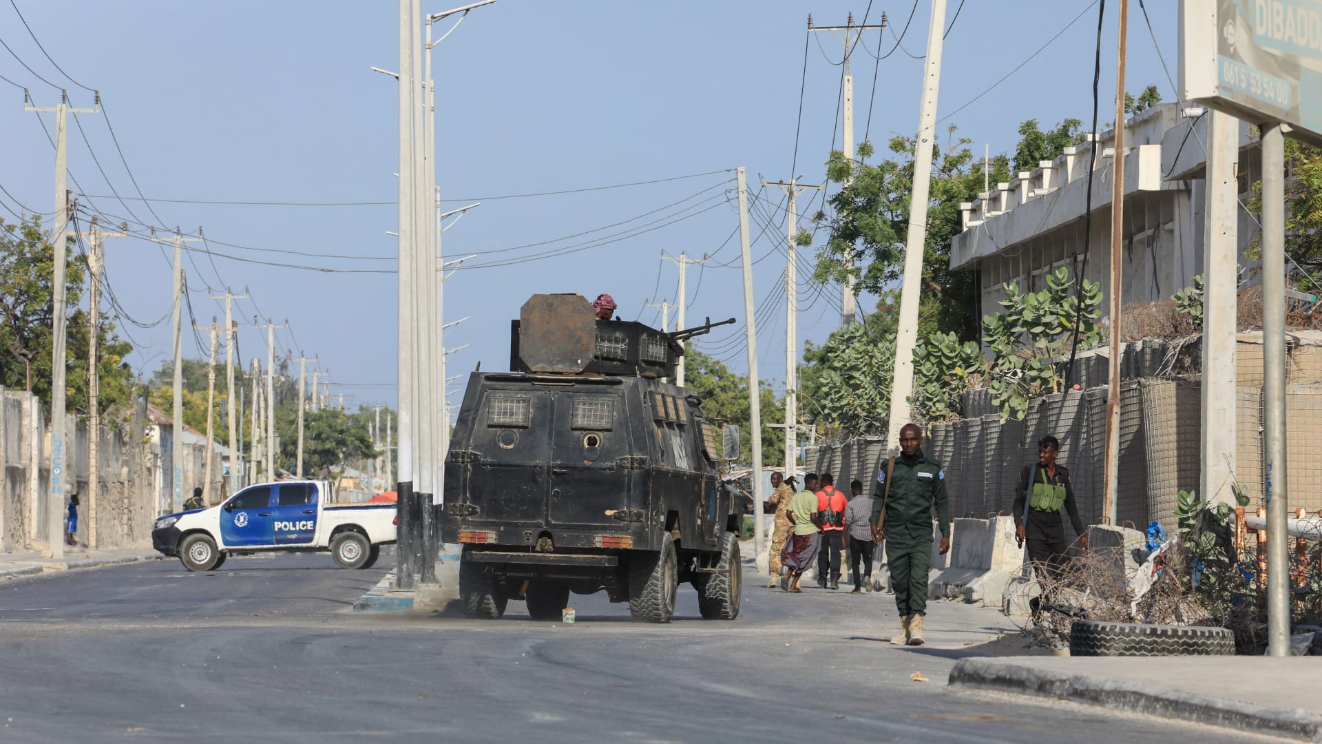 ماذا نعلم عن هجوم حركة "الشباب" على قاعدة الاتحاد الإفريقي في الصومال؟