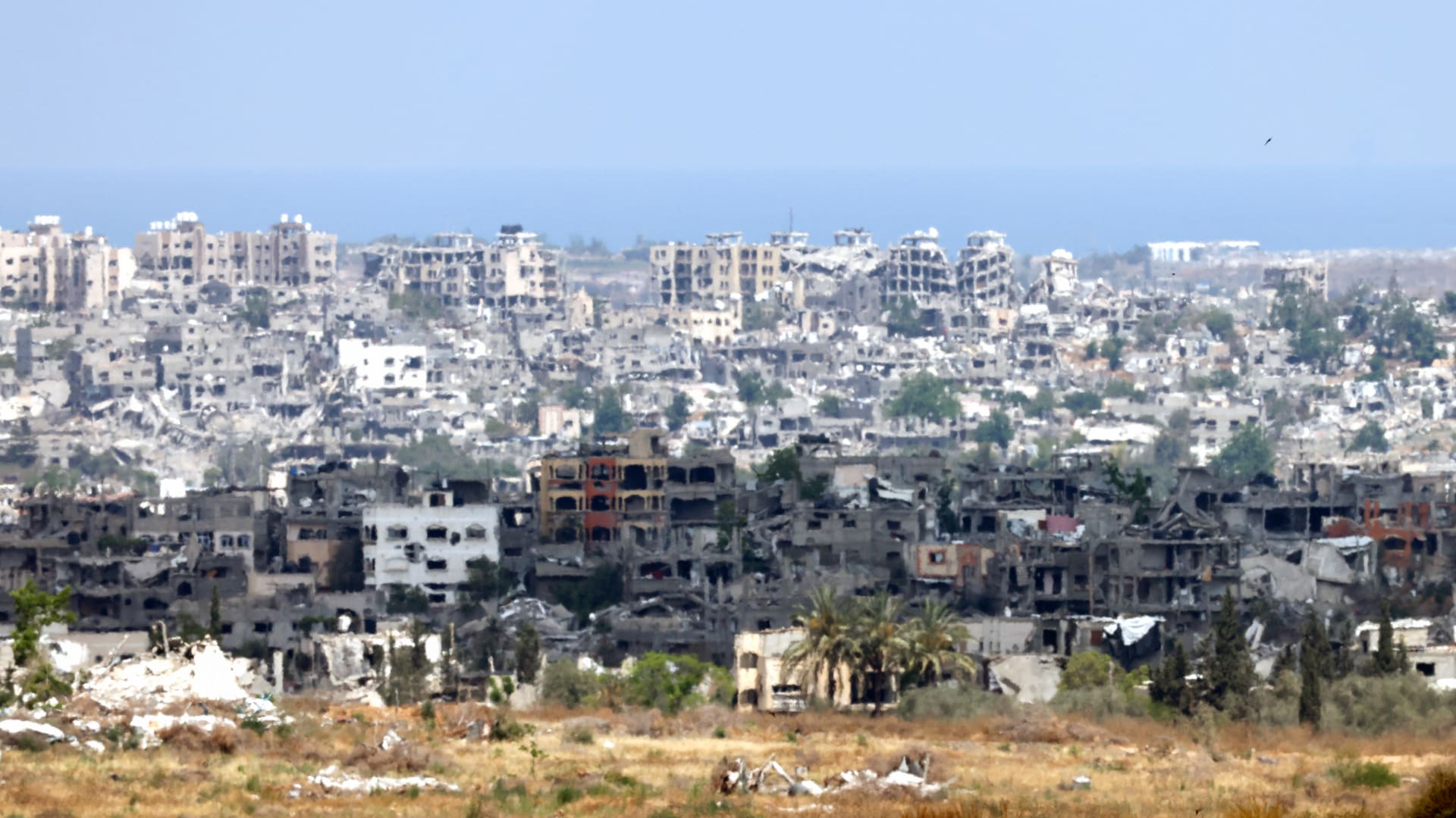 الأونروا بعد هجوم رفح: غزة أصبحت "جحيمًا" على الأرض.. ومسؤول أممي: مذبحة مروعة ووحشية