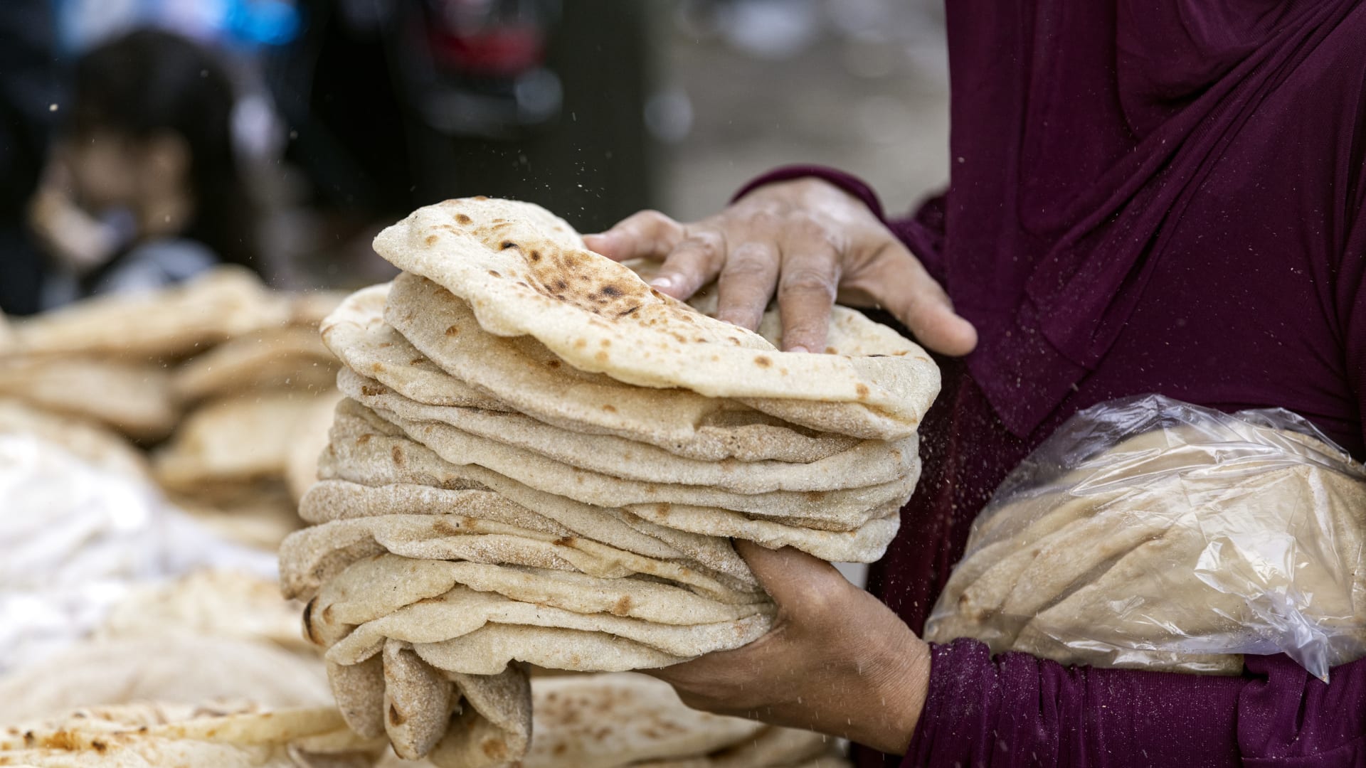 تقرير أممي محذرًا: الجوع في الدول العربية وصل إلى أعلى مستوياته منذ العقدين الماضيين