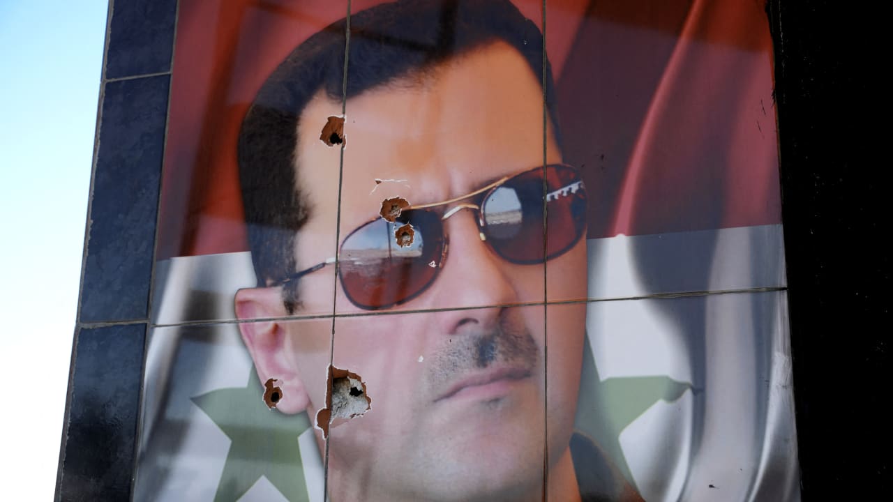 إلى أين ذهب بشار الأسد وما الدول التي قد تستضيفه؟.. "شائعات" تدور في سوريا حول مصيره