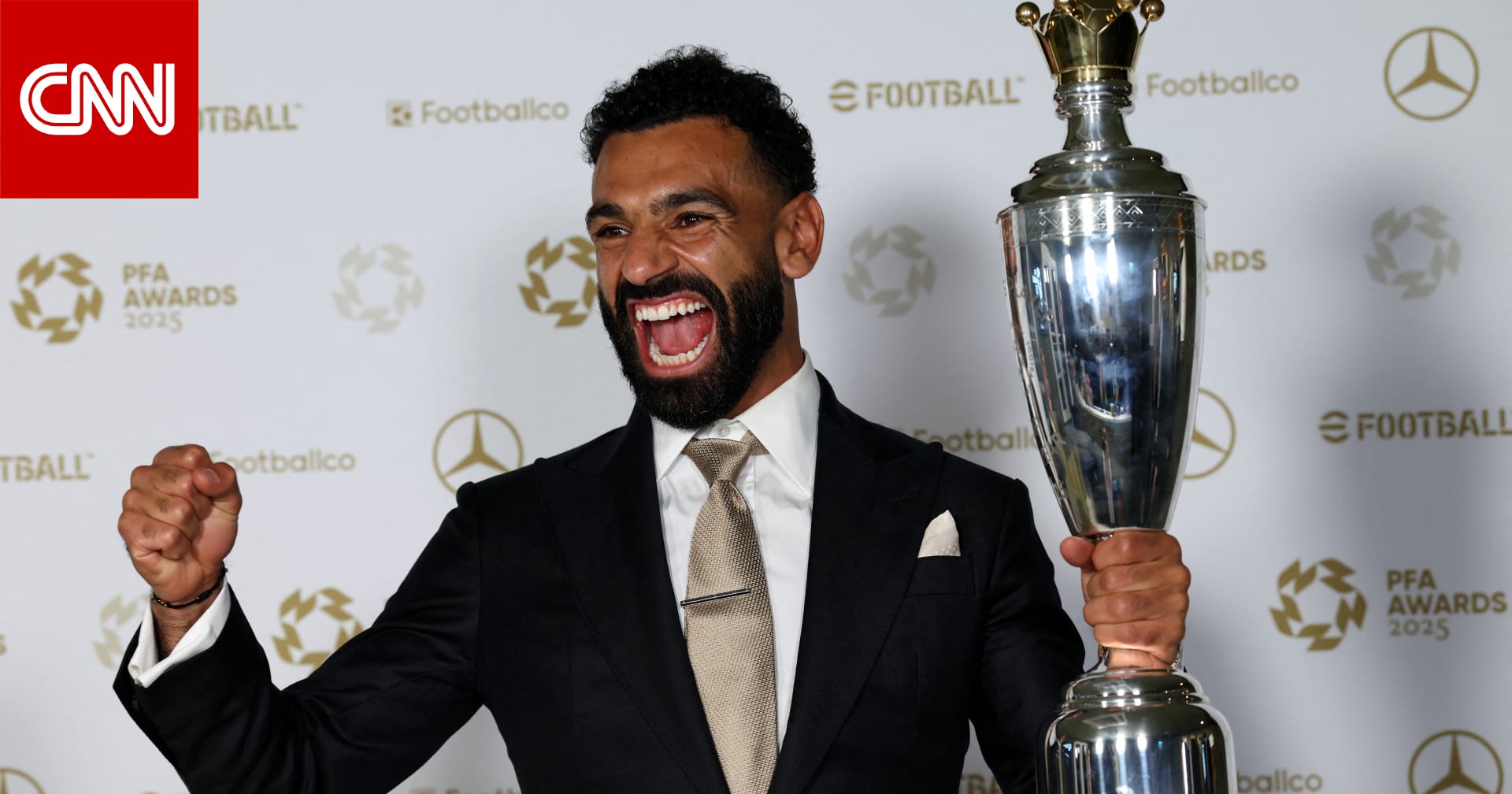 "بكلمة واحدة".. نجيب ساويرس يرد على منشور حول أداء محمد صلاح وما قدمه للعرب