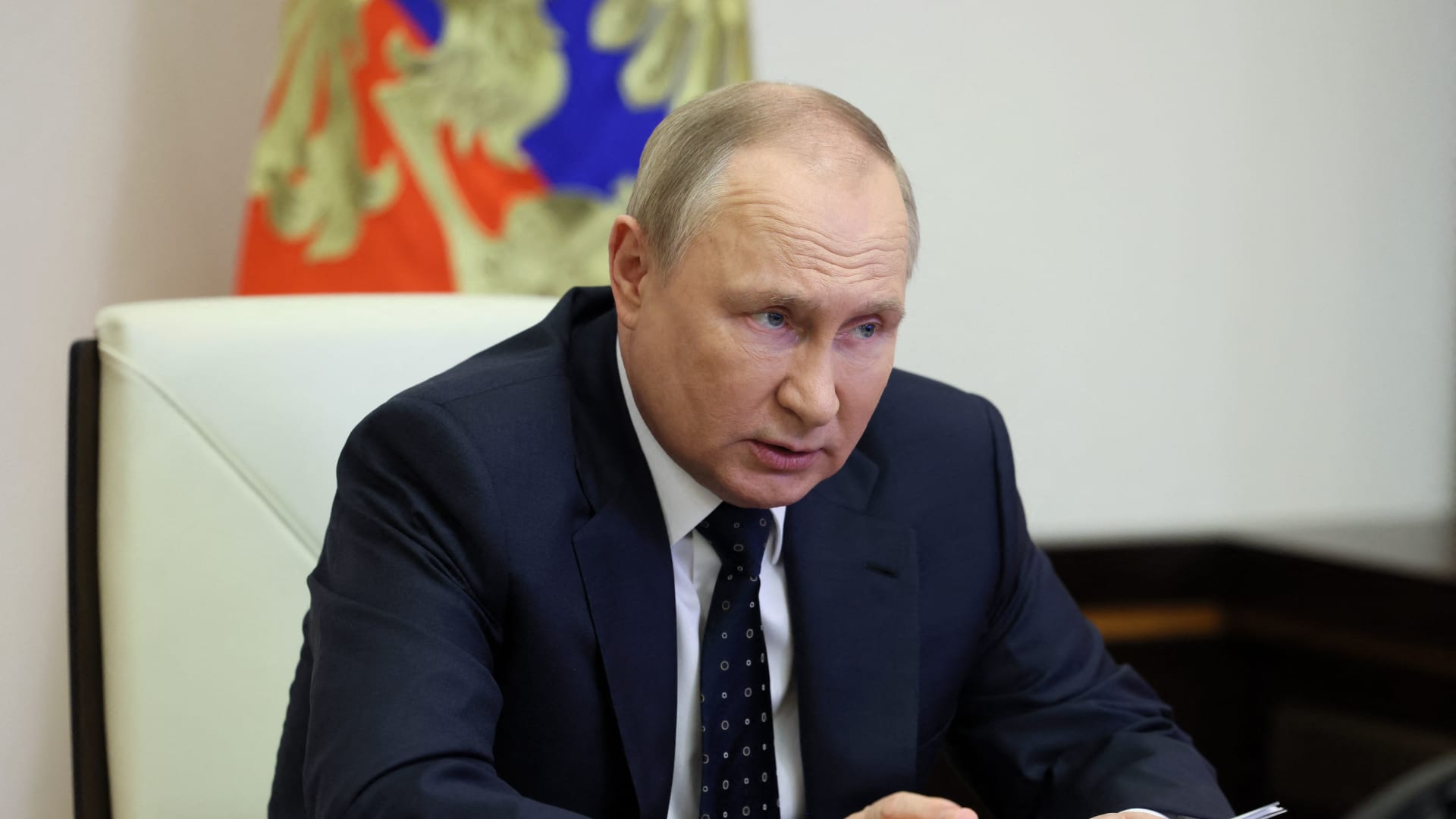 بوتين يوقع مرسومًا لمنح الجنسية الروسية لسكان المناطق الأوكرانية المحتلة
