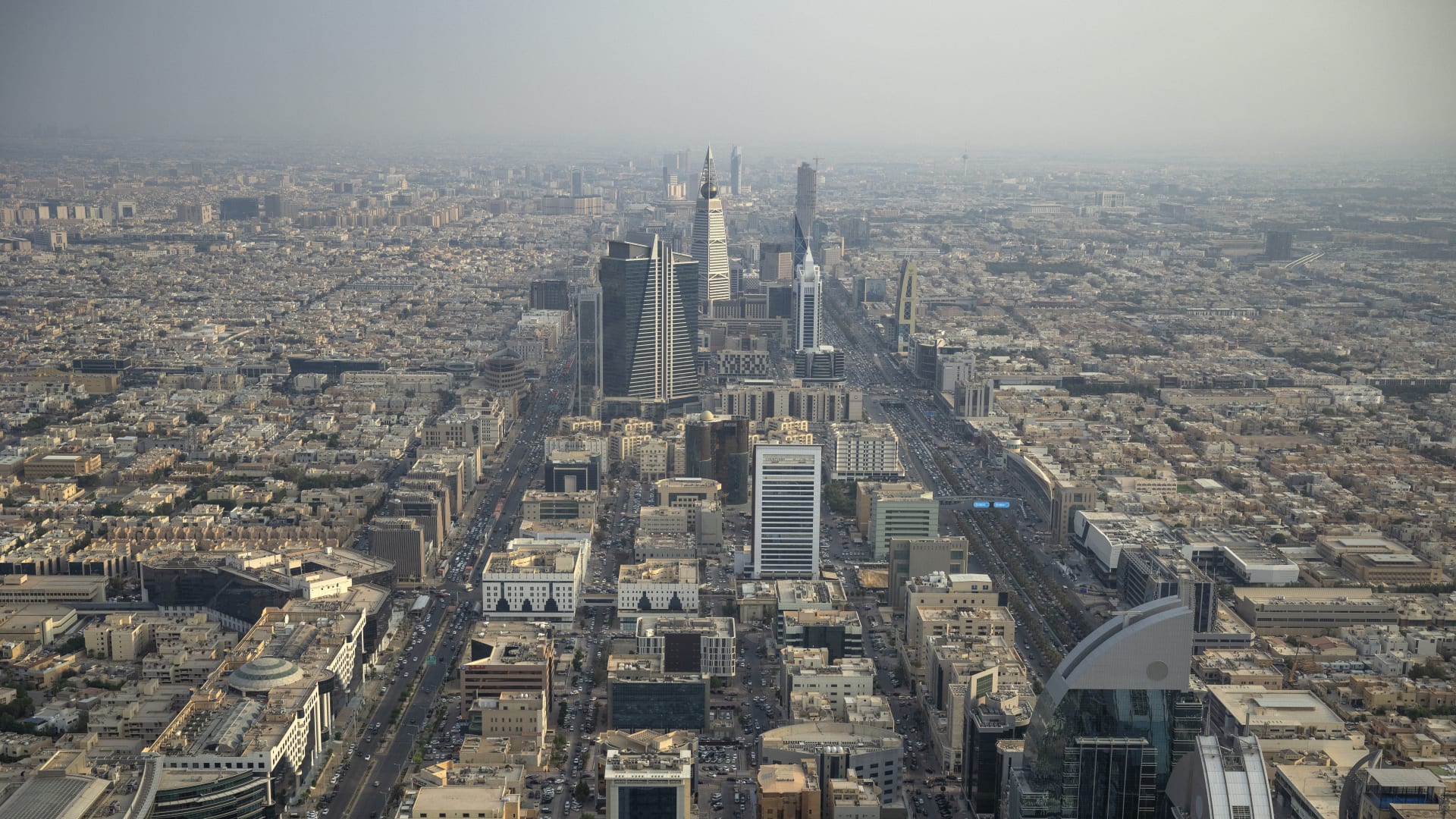 تركيا تدين هجمات الحوثيين على السعودية وتدعو إلى "موقف حازم"
