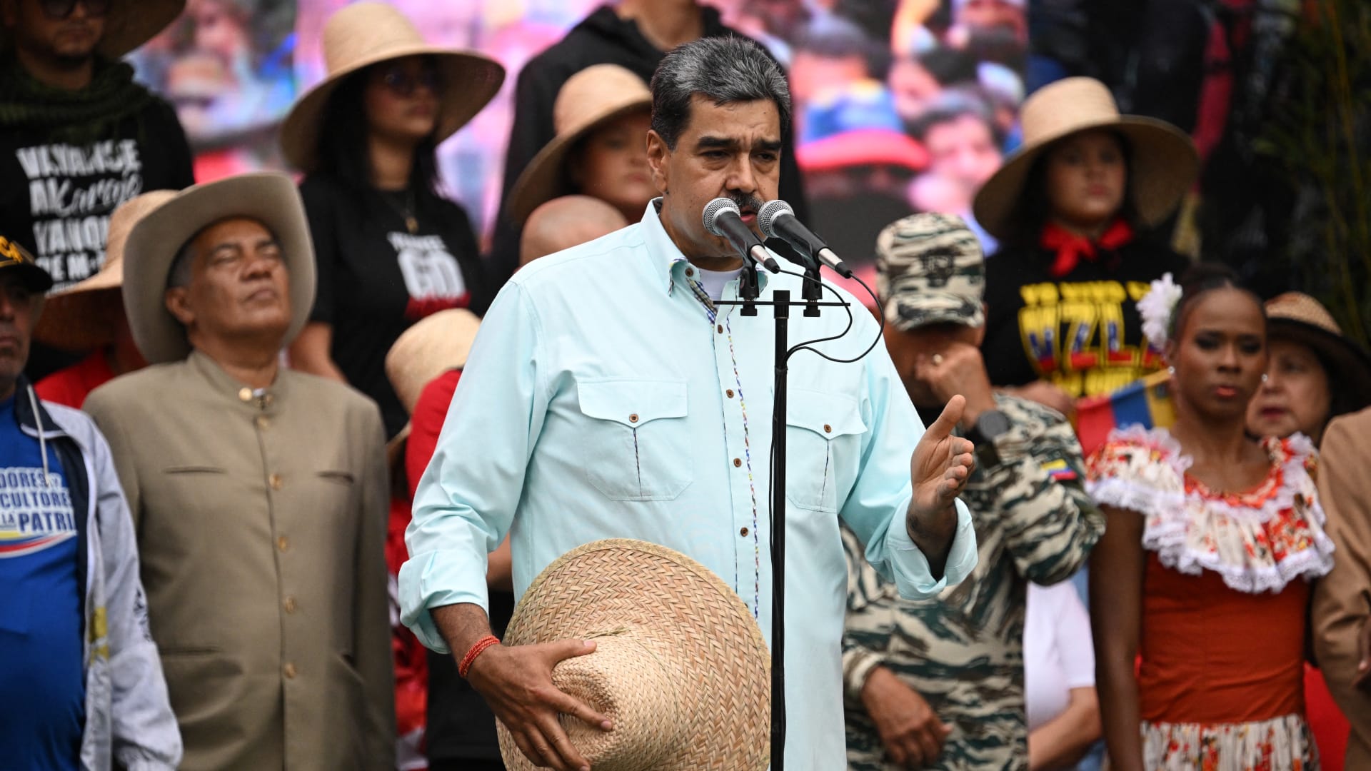 أول تعليق من روسيا على اعتقال مادورو وزوجته وترحيلهما "قسرا" من فنزويلا