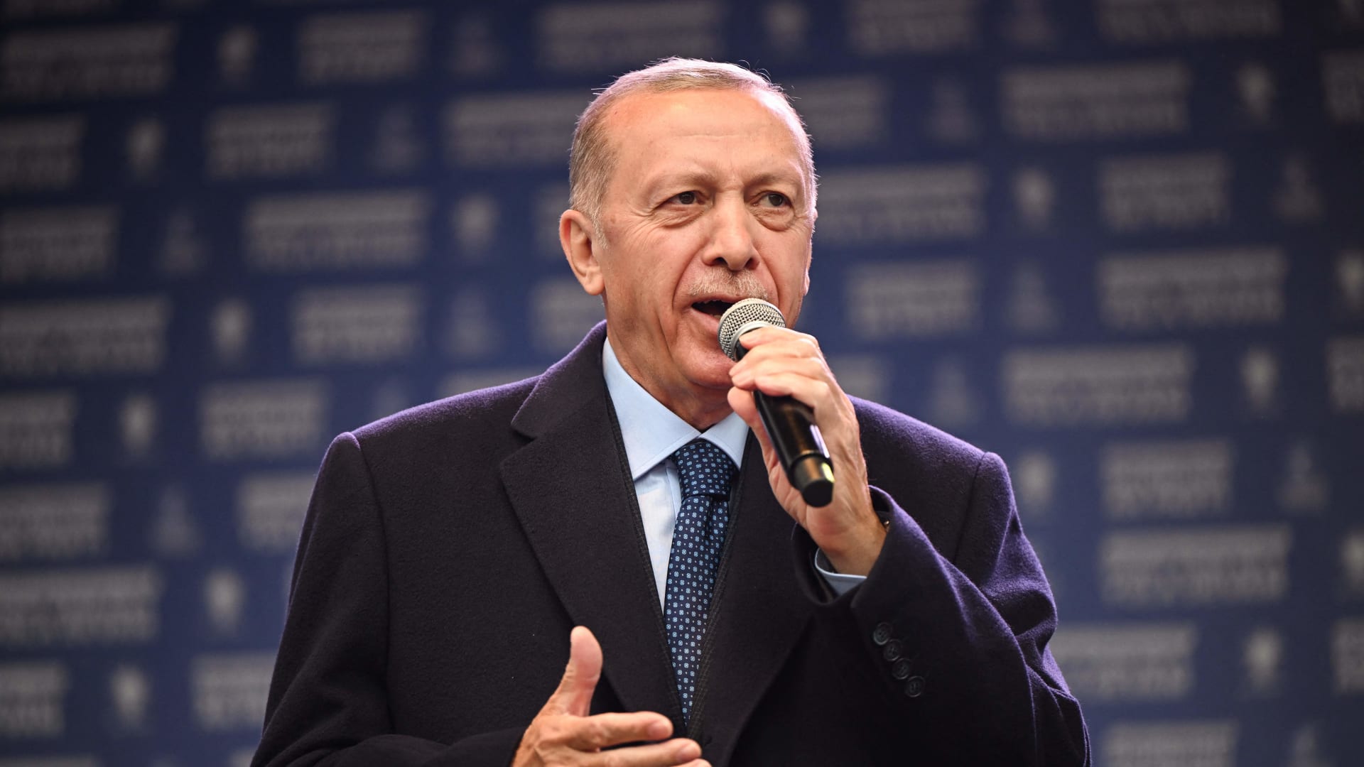 أمانبور تشرح سبب كون أردوغان حليفًا غربيًا "لا يمكن التنبؤ به"