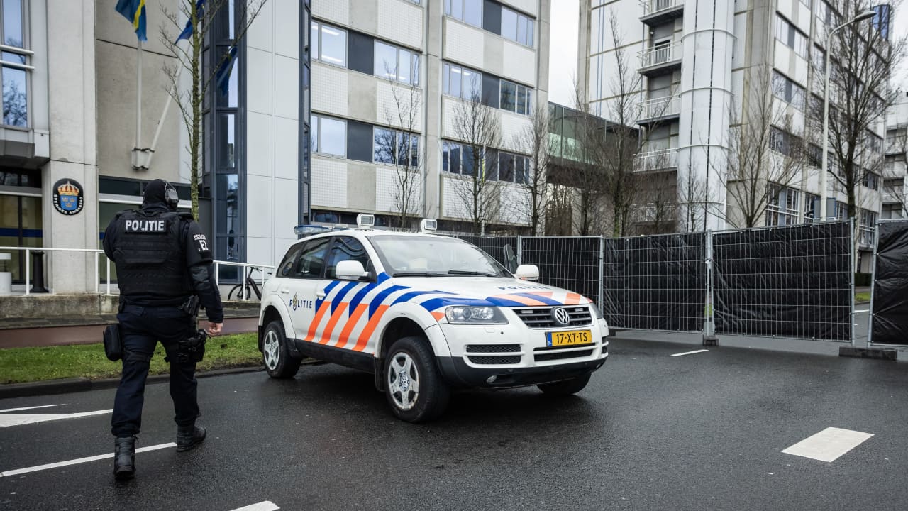 هولندا: العثور على جسم "مجهول الهوية" في مقر إقامة سفير إسرائيل