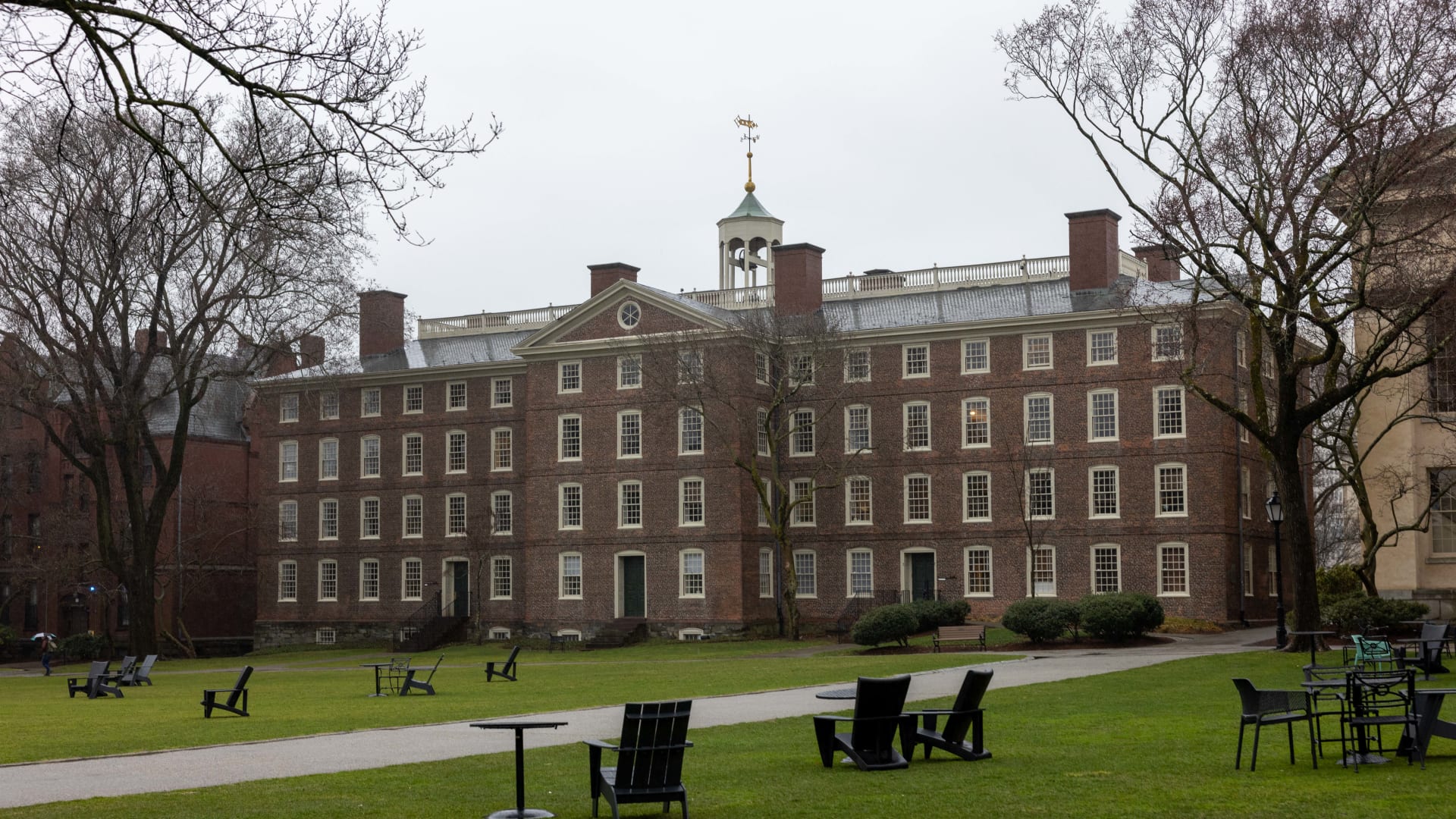 قتيلان و8 مصابين في إطلاق نار جامعة براون الأمريكية.. وترامب: لا يسعنا غير الدعاء