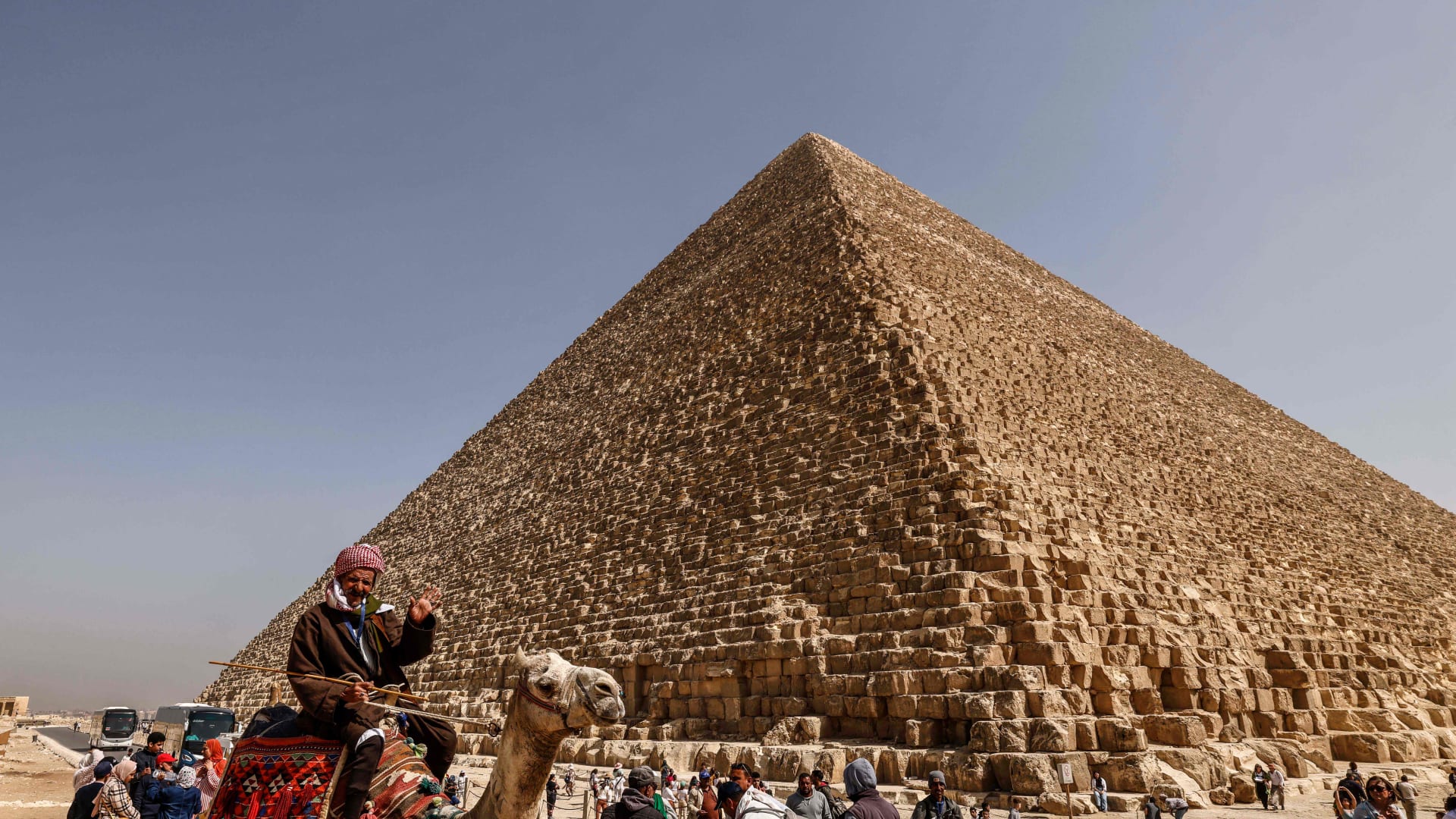 مصر: تأشيرة سياحية جديدة بـ700 دولار لمدة 5 سنوات.. ورجال أعمال: سترفع أعداد السياح