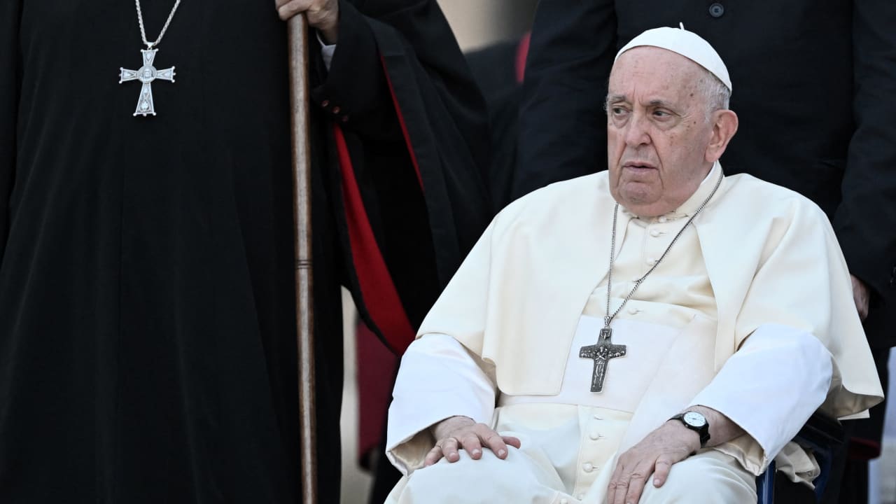 ماذا دار في الاتصال الهاتفي"المشحون" بين بابا الفاتيكان ورئيس إسرائيل بشأن حرب غزة؟
