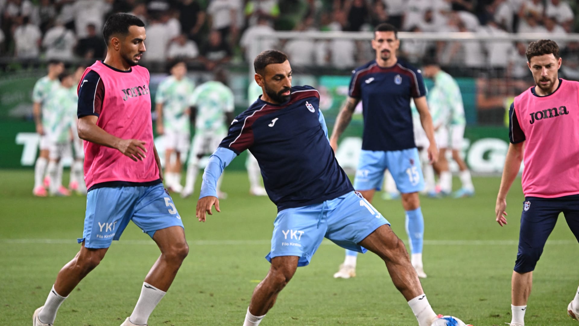 الدوري التركي.. أول تعليق من مدرب فريق محمد صلاح بعد رفض استقالته