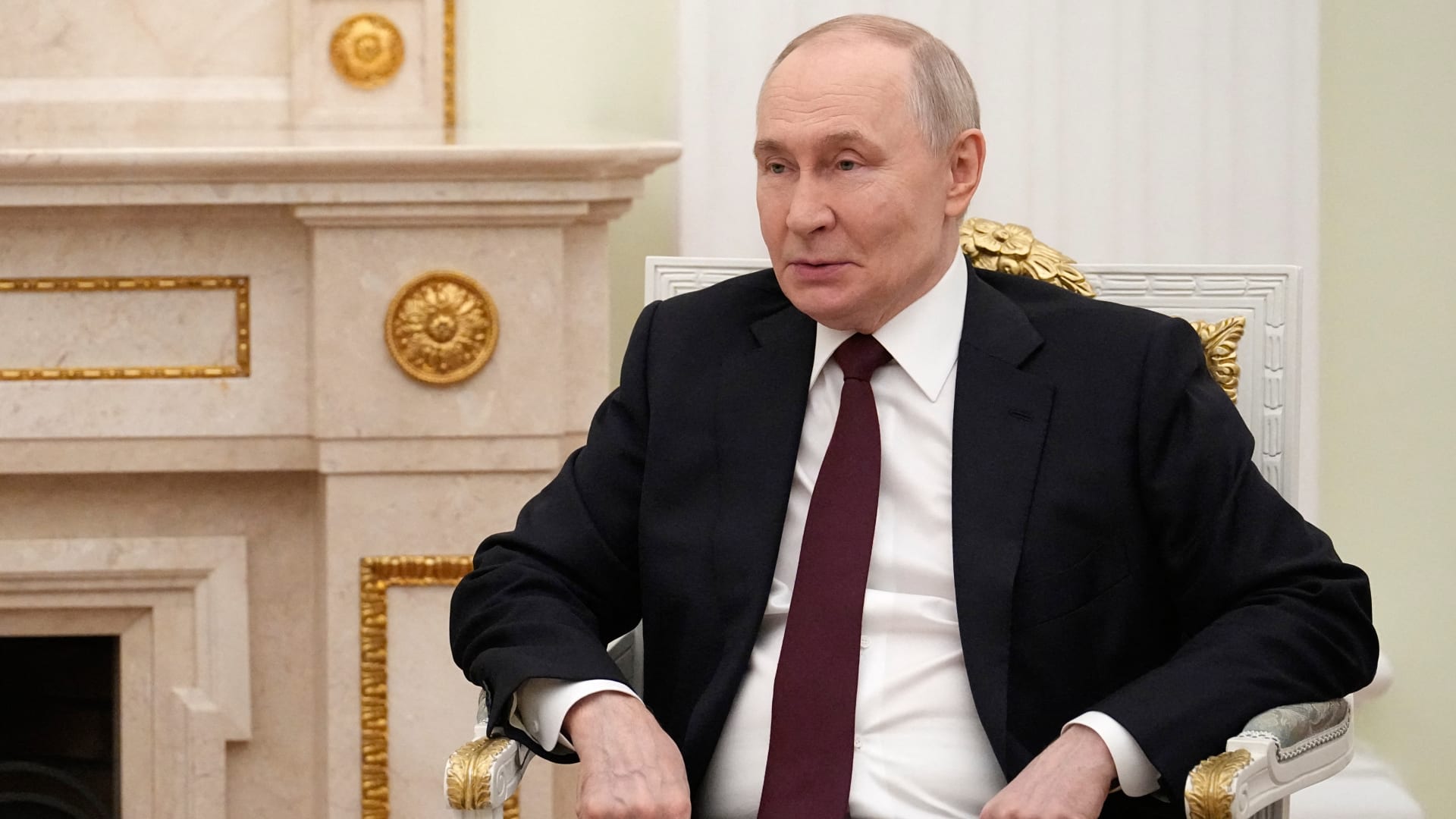 بوتين يبعث رسالة إلى مجتبى خامنئي مرشد إيران الجديد.. ماذا جاء فيها؟