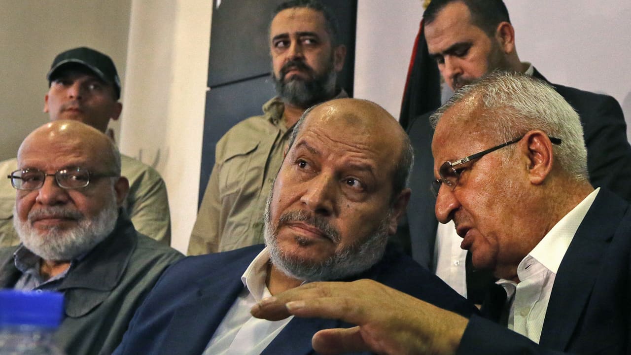 وسطاء من مصر وقطر يلتقون خليل الحية قبل بدء مفاوضات شرم الشيخ - CNN Arabic