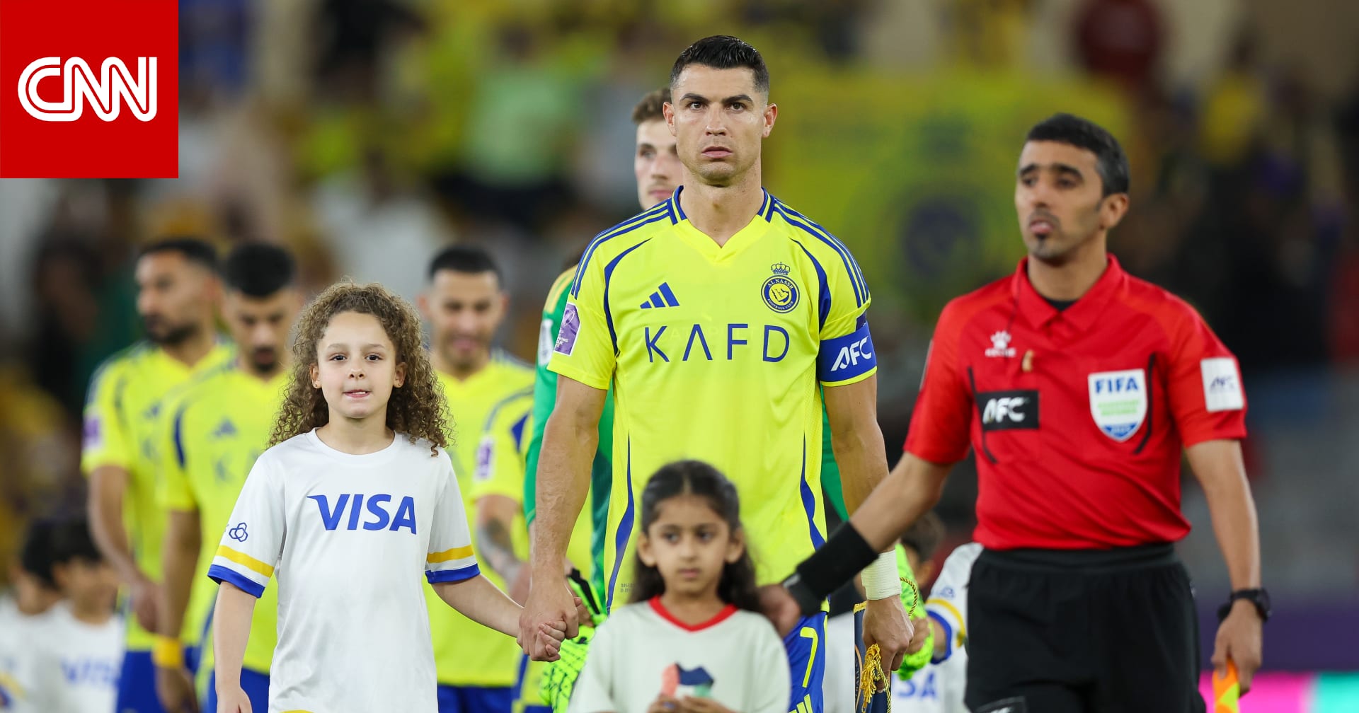 رونالدو يثير جدلاً.. هذا ما فعله مع زملائه بمباراة النصر والاتحاد
