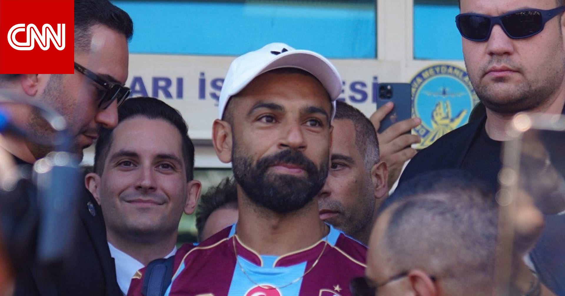 تصرف قام به محمد صلاح لحظة استقباله في تركيا يلقى رواجاً