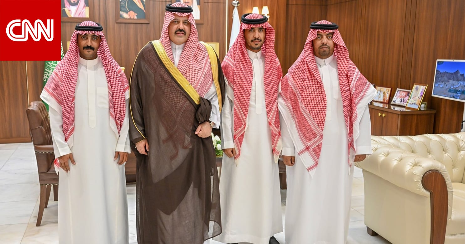 شبان سعوديون ينقذون صينيين من سيول حائل.. وسفير بكين في الرياض يُعلق