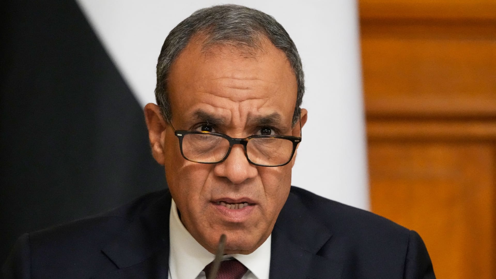 مصر تعلن وفاة مواطنة وإصابة 5 آخرين في هجوم مطار الرياض.. وتكشف توجيهات السيسي