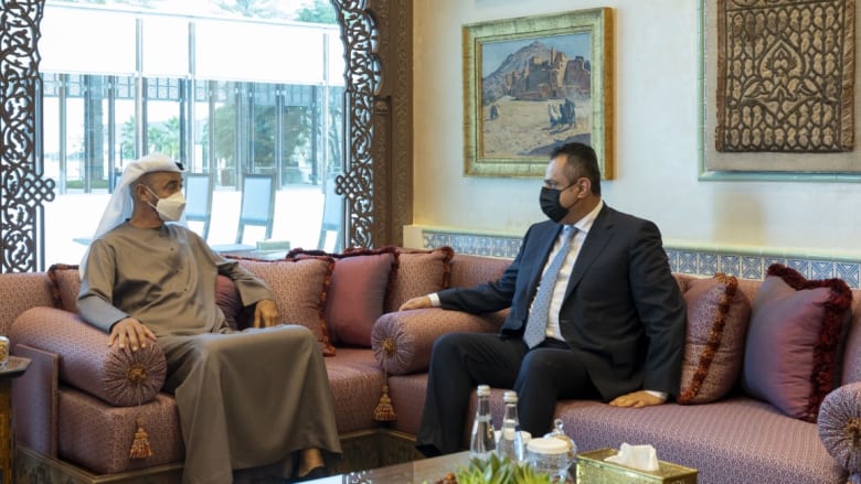 جانب من لقاء الشيخ محمد بن زايد و رئيس وزراء اليمن
