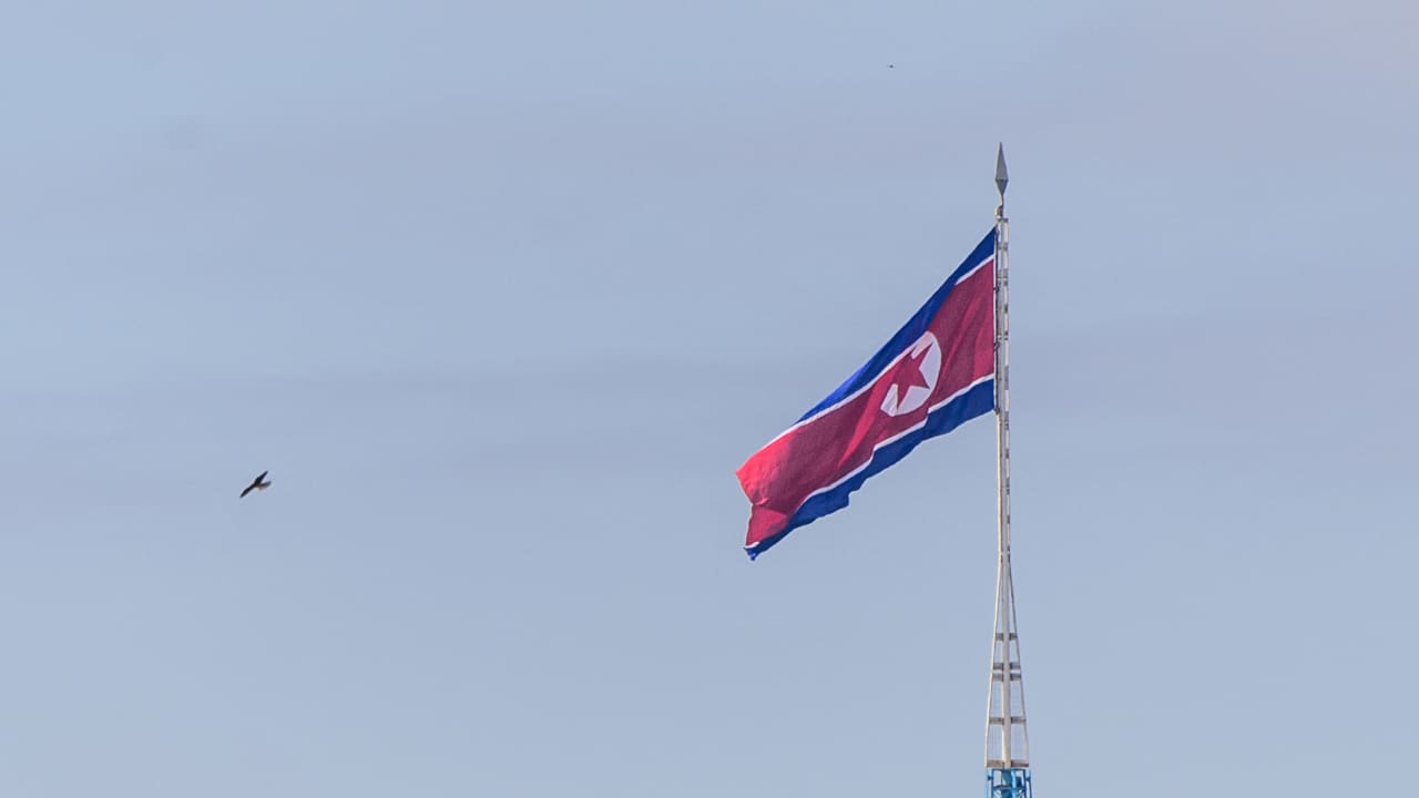 "إف بي آي" يتهم كوريا الشمالية بسرقة 100 مليون دولار