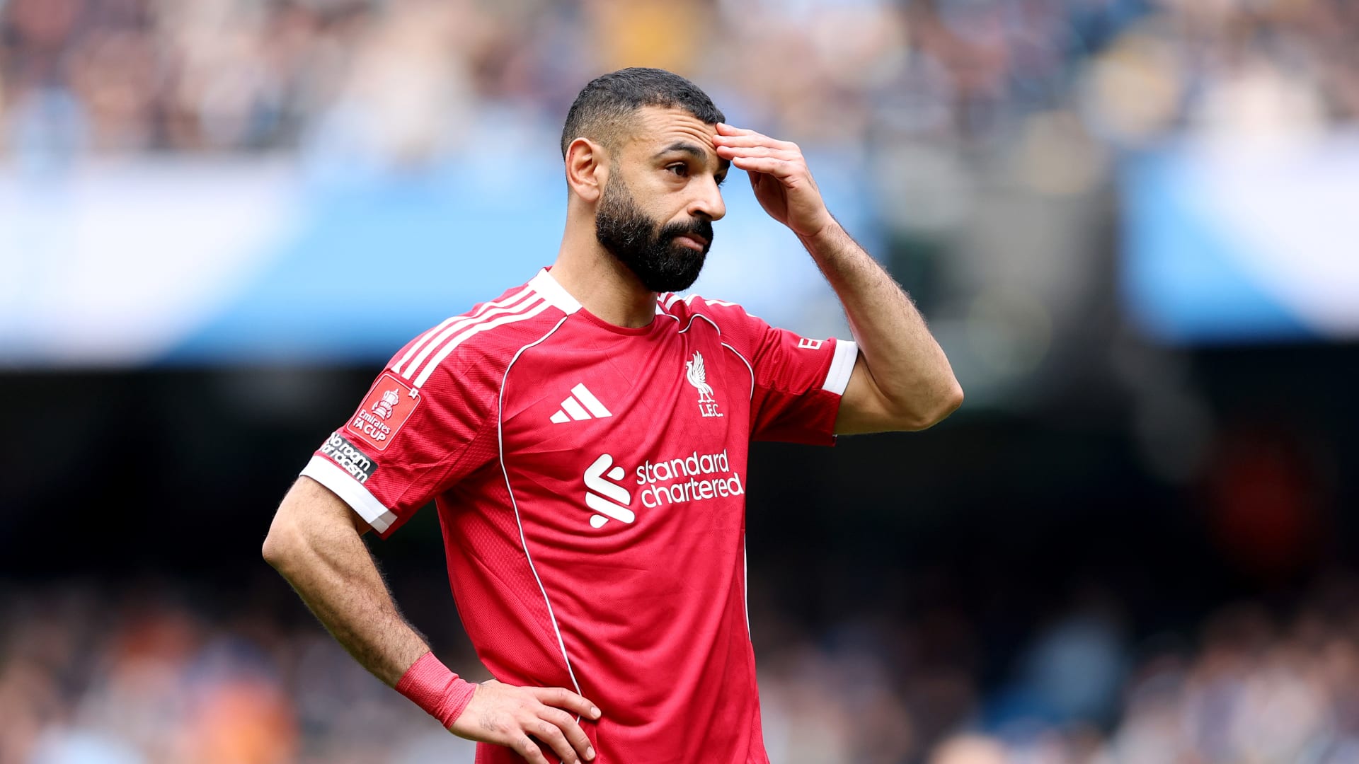 هذا ما فعله محمد صلاح بعد خسارة "ساحقة" لليفربول أمام مانشستر سيتي