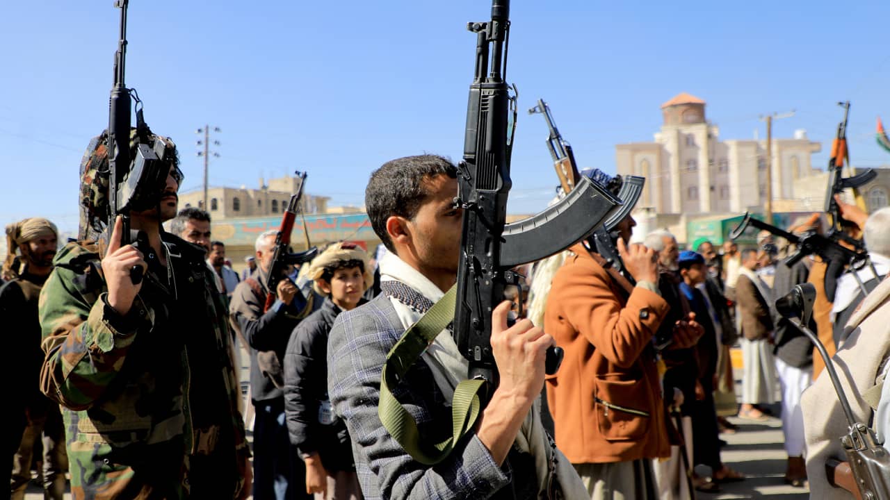 عقوبات أمريكية تستهدف "شبكة سهلت شراء أسلحة" للحوثيين.. والبيت الأبيض يعلق