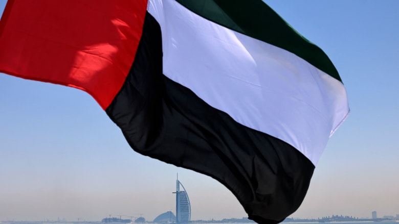 الإمارات: الدفاعات الجوية تتعامل مع 4 صواريخ قادمة من إيران