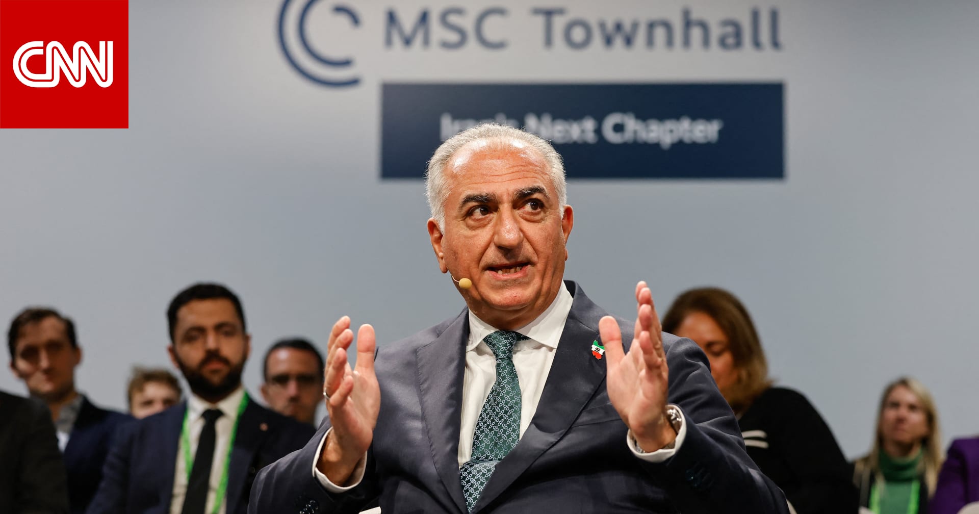 نجل آخر شاه لإيران يدعو لـ"تدخل إنساني" وسط دراسة ترامب لضربات عسكرية