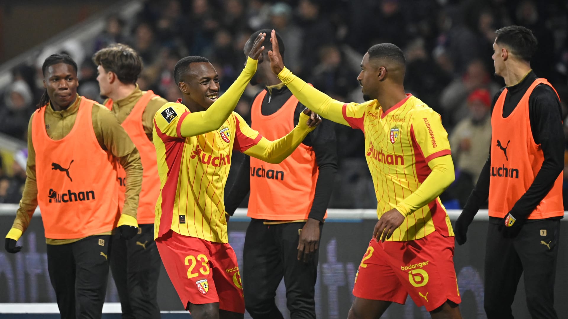 هكذا تفاعل سعود عبدالحميد مع صدارة لانس للدوري الفرنسي