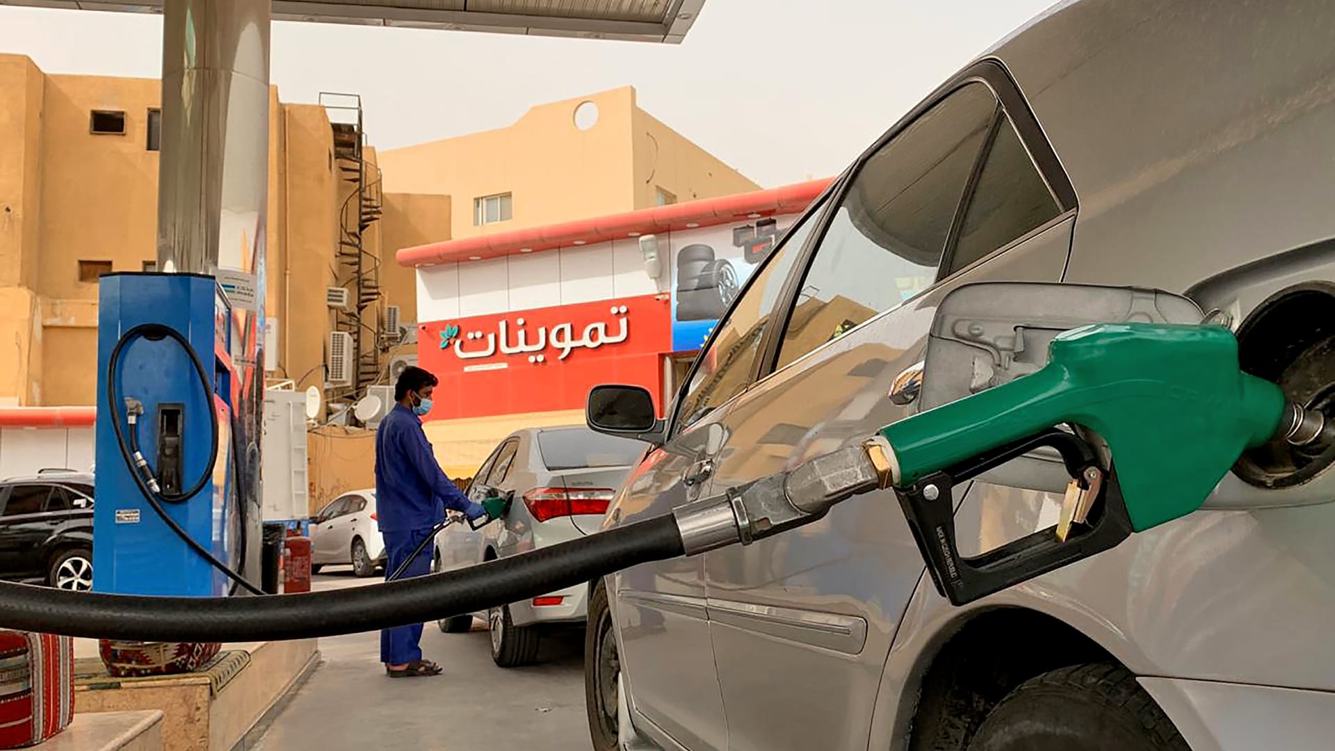 النزهة شقي جنوب غرب  السعودية.. أرامكو تعلن أسعار البنزين الجديدة لشهر مايو - CNN Arabic