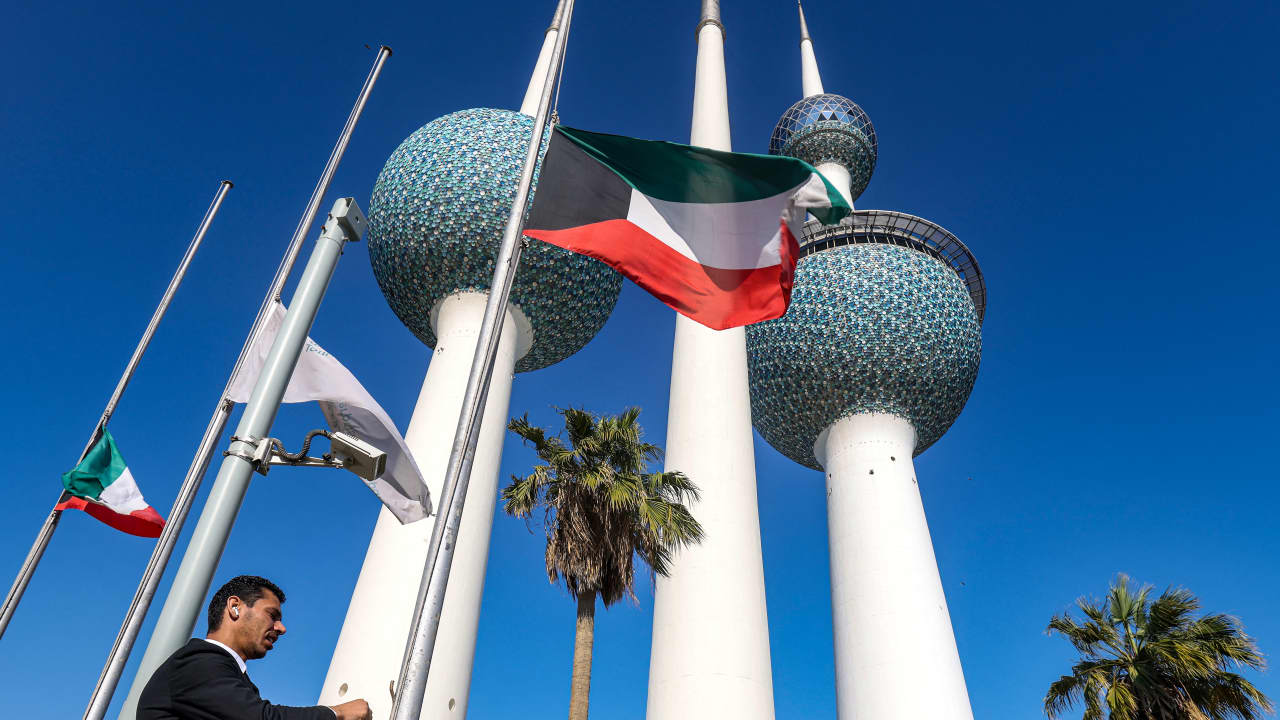 الديوان الأميري الكويتي: مراسم دفن أمير البلاد الراحل الأحد ستقتصر على أقربائه فقط