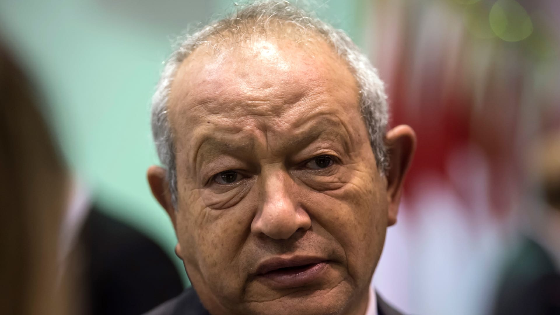 بـ3 كلمات.. ساويرس يرد على مشجع انتقد أسلوب فوز الأهلي في الديربي