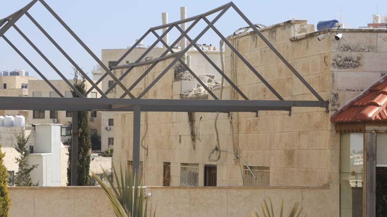 الملك عبدالله يدين استهداف الأردن والدول العربية والجيش يتصدى لـ49 صاروخًا ومسيرة