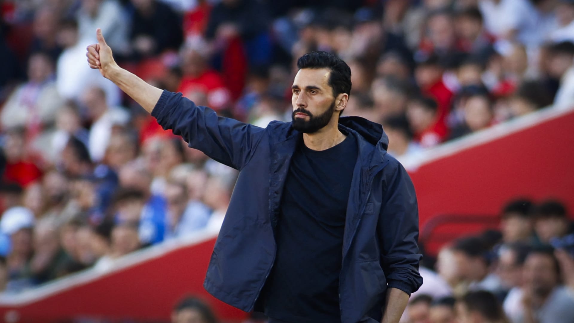 أربيلوا يصف تسريب أخبار ريال مدريد بـ"الخيانة".. ويعلق: لن أتهم أي لاعب