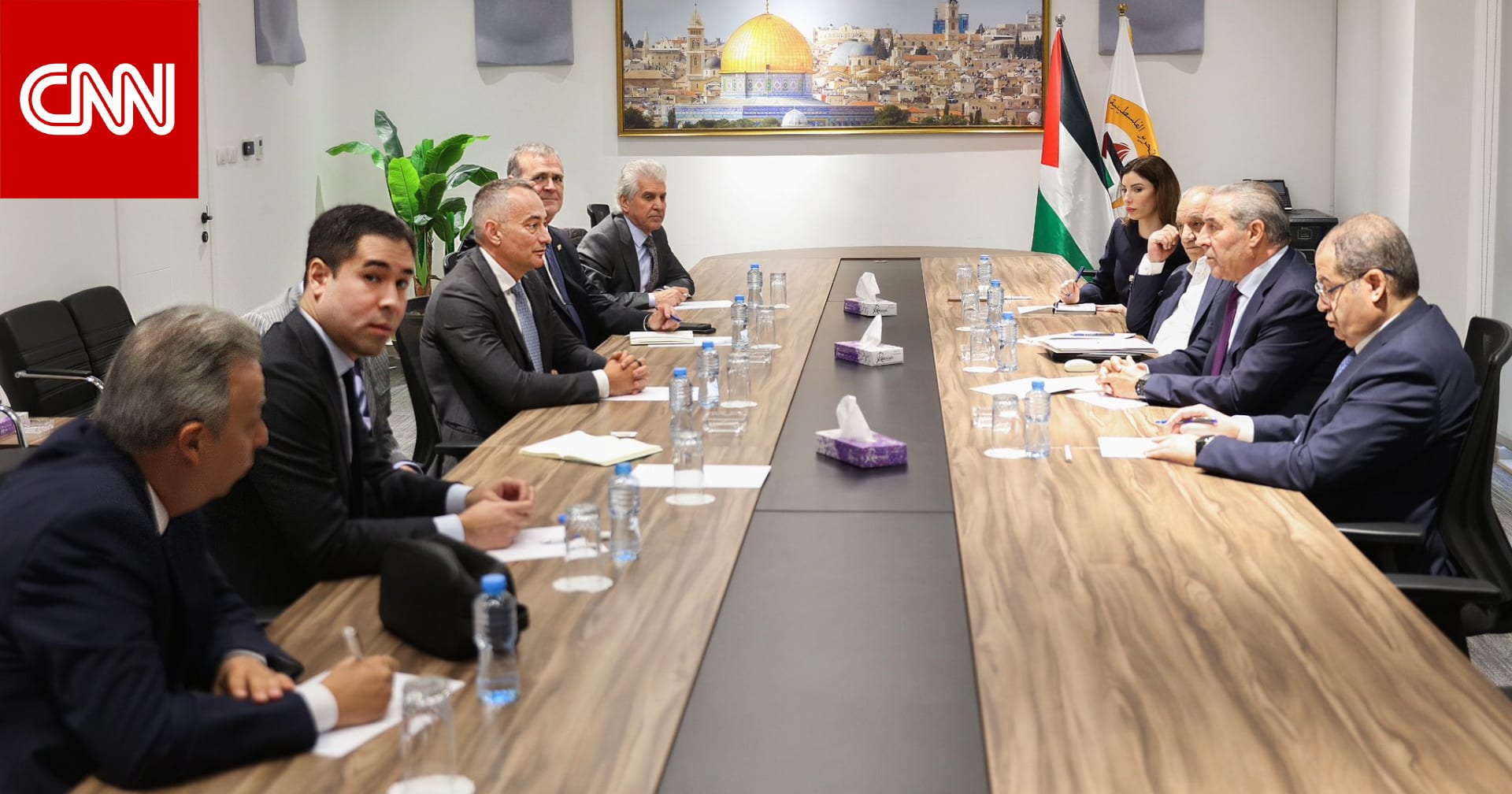 مسؤولون كبار بالسلطة الفلسطينية يلتقون المدير المعين لـ"مجلس السلام" في غزة