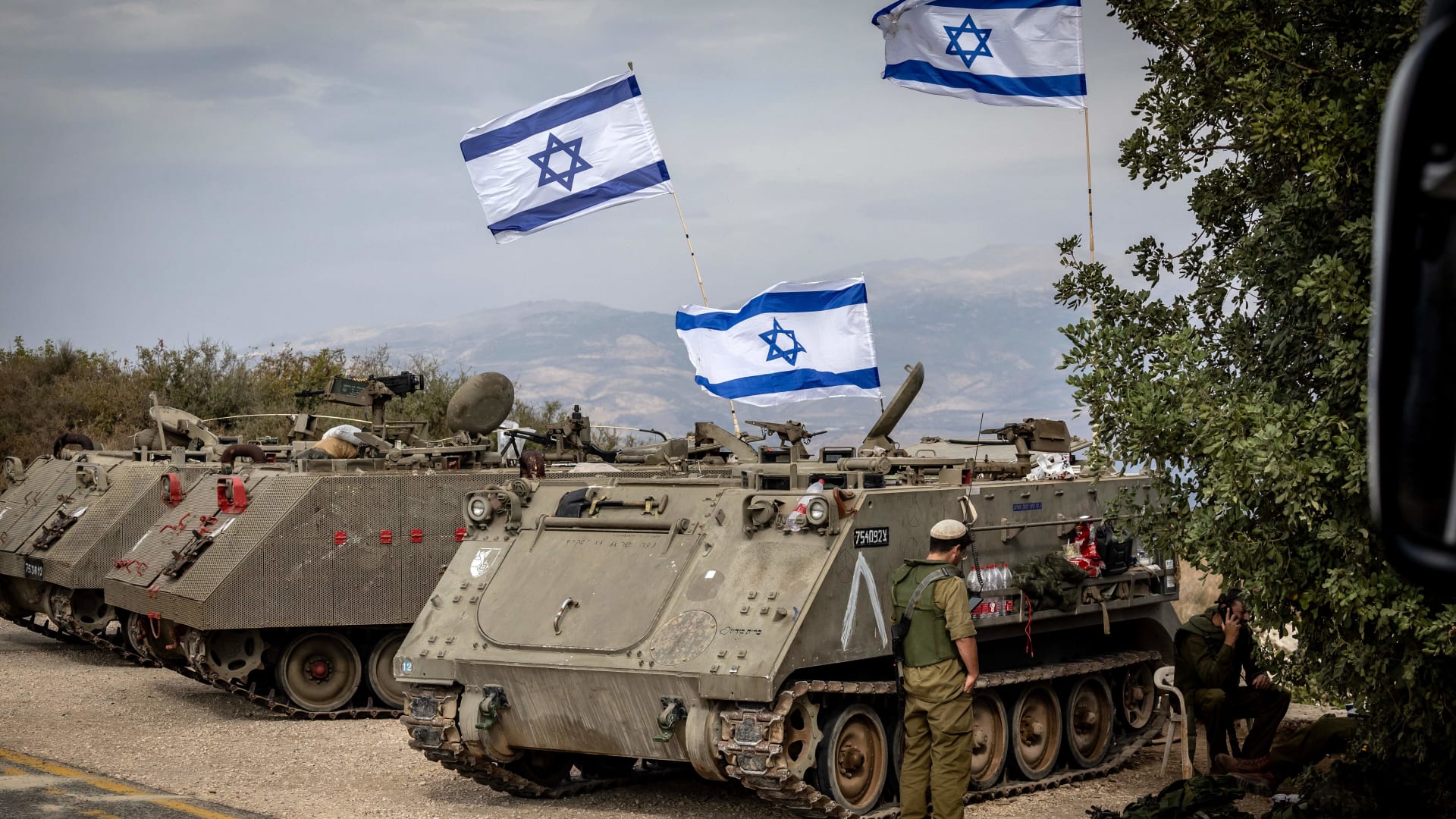 توترات على طول حدود إسرائيل مع لبنان.. ومراسل CNN يكشف آخر التطورات