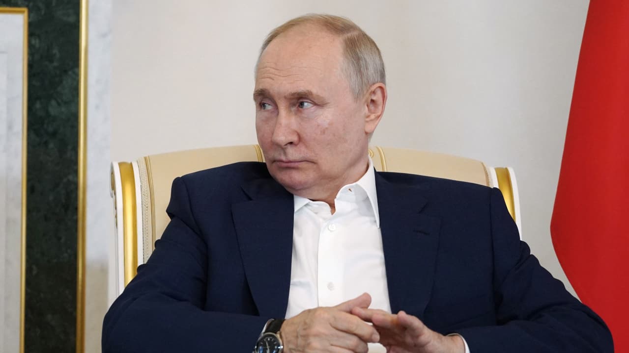 بوتين في القمة الإفريقية الروسية: ستصبح إفريقيا شريكًا رئيسيًا في "عالم جديد متعدد الأقطاب"
