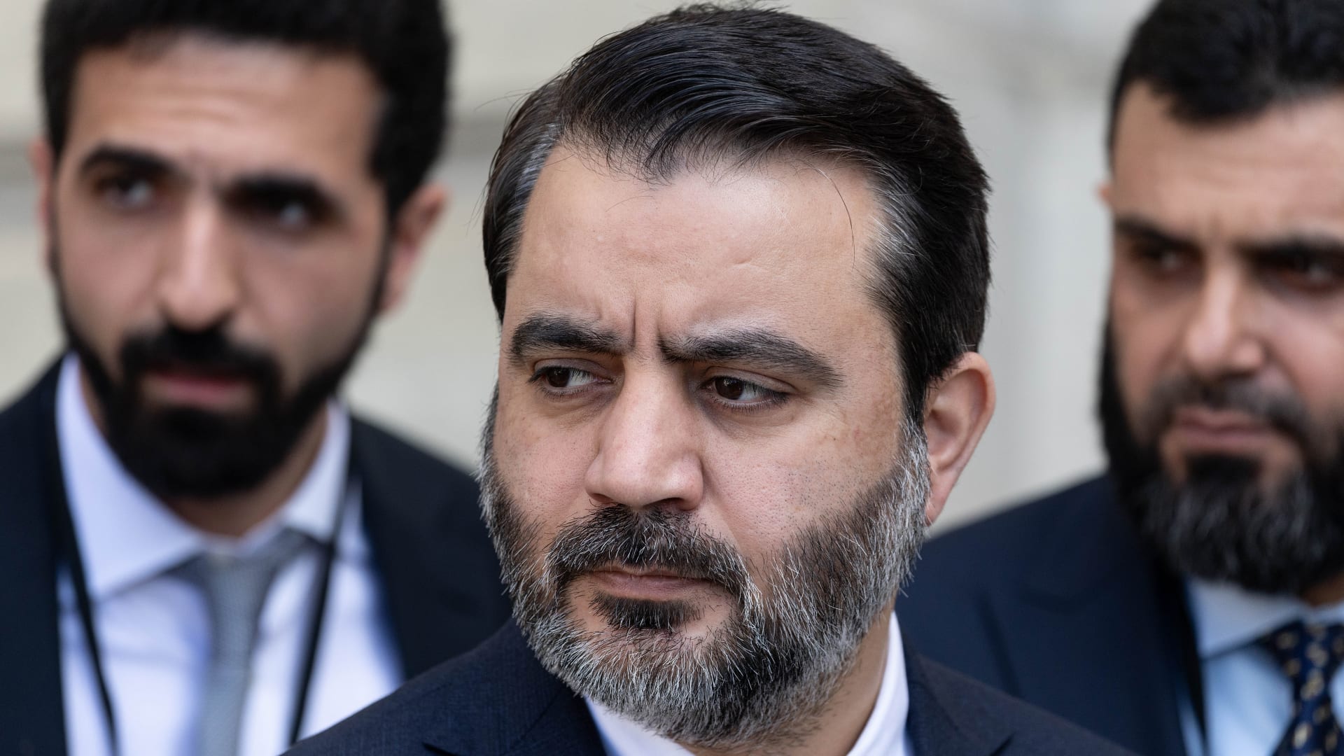 سوريا.. الشيباني يعلق على تعرض سفارة الإمارات للاعتداء في دمشق