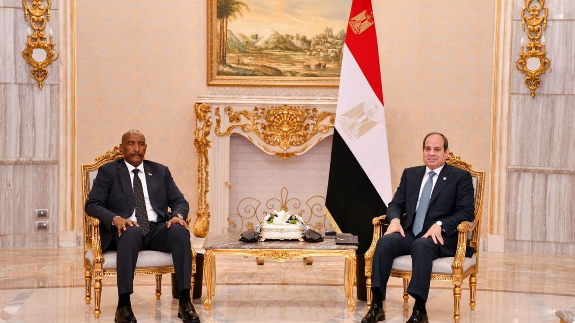 خلال اجتماع السيسي والبرهان.. رفض مصري - سوداني لإجراءات إثيوبيا "الأحادية" على النيل