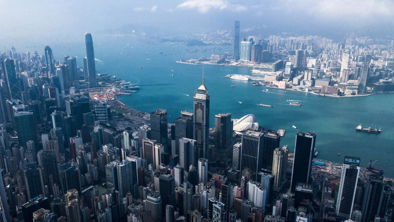 هونغ كونغ تريد مزيدًا من الأعمال مع المملكة العربية السعودية.. إليكم السبب