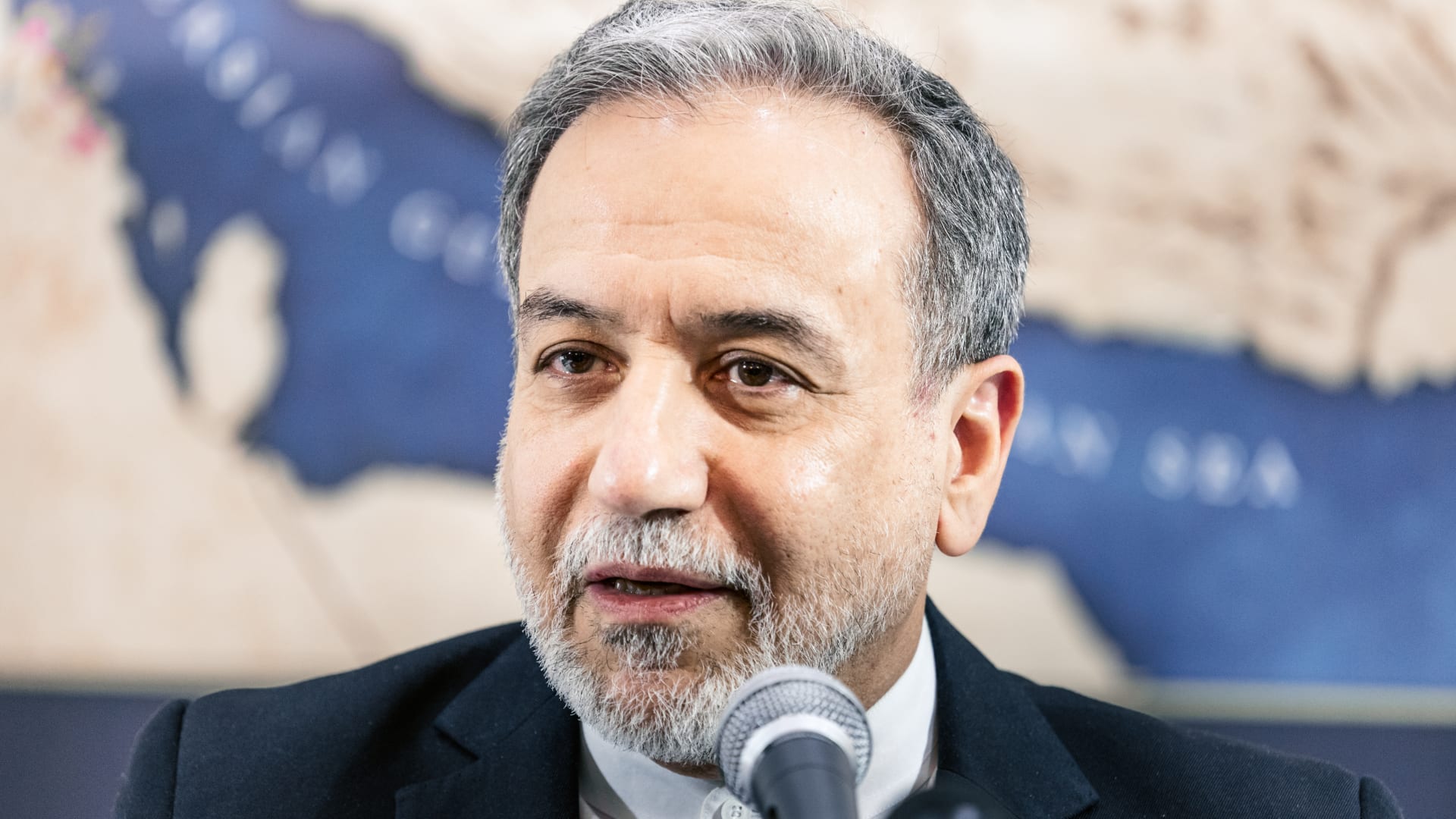 خلال زيارته للصين.. عراقجي يتحدث عن قرارات "ستحدد التوازن الاستراتيجي المستقبلي للمنطقة"