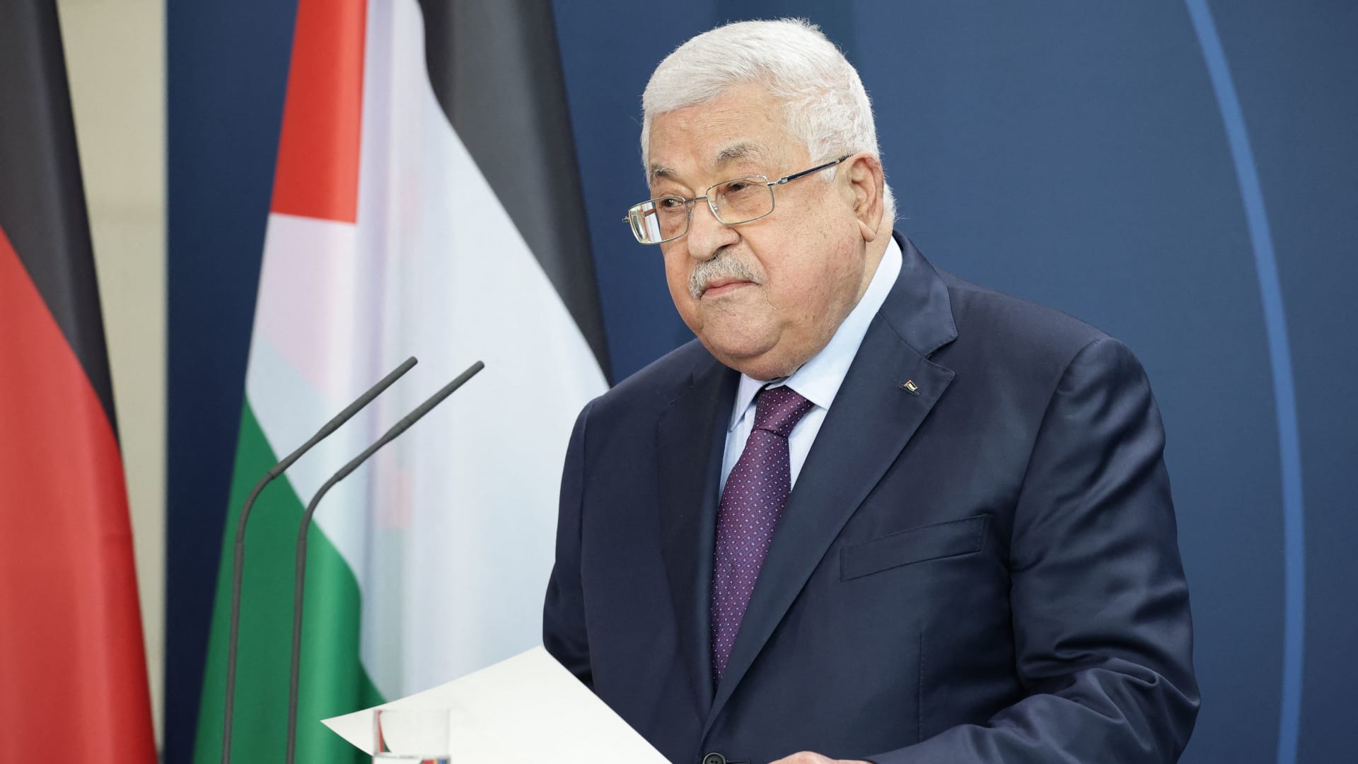 رئيس السلطة الوطنية الفلسطينية محمود عباس 